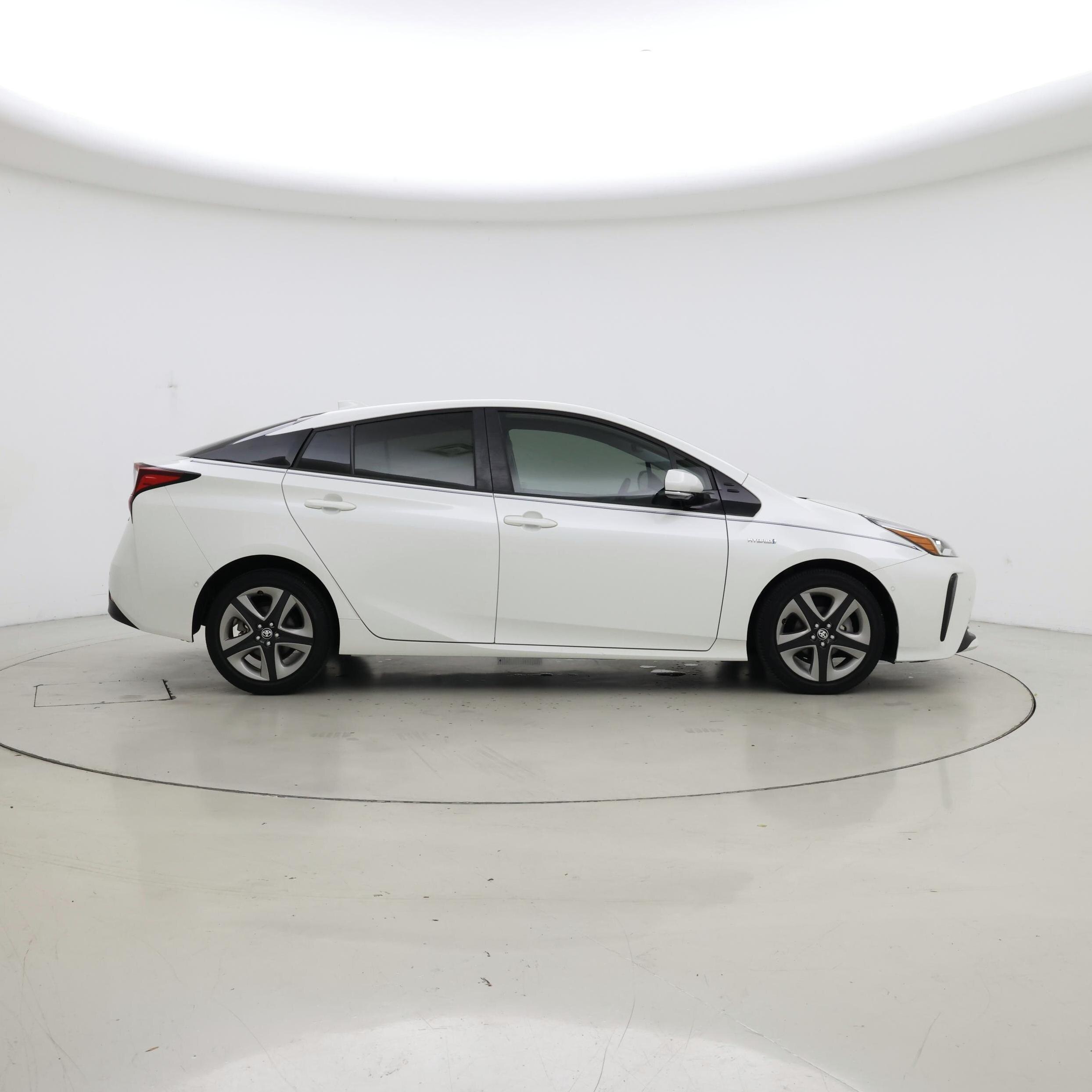 Thumbnail: 2020 Toyota Prius - 7