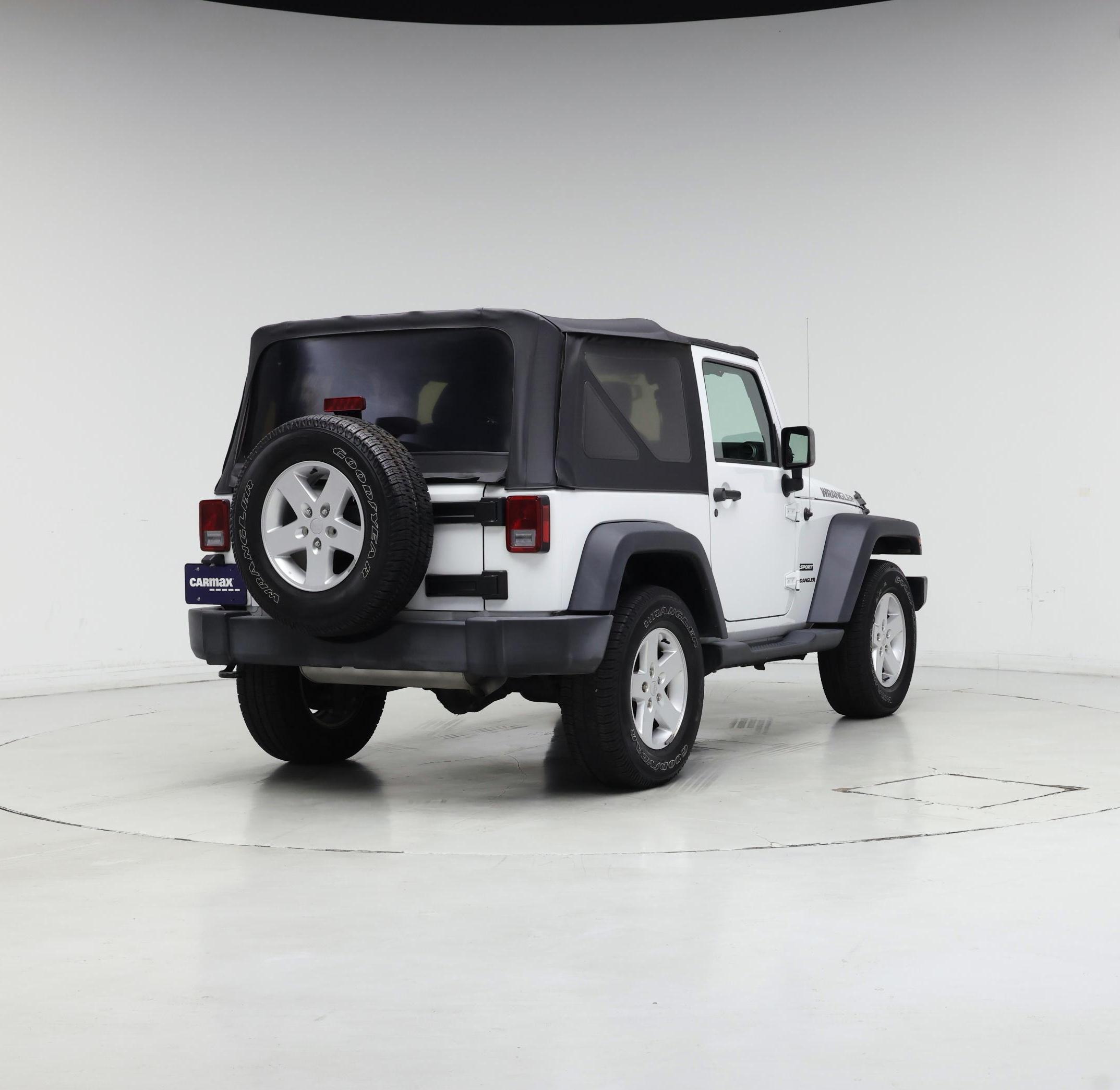 Thumbnail: 2017 Jeep Wrangler - 8