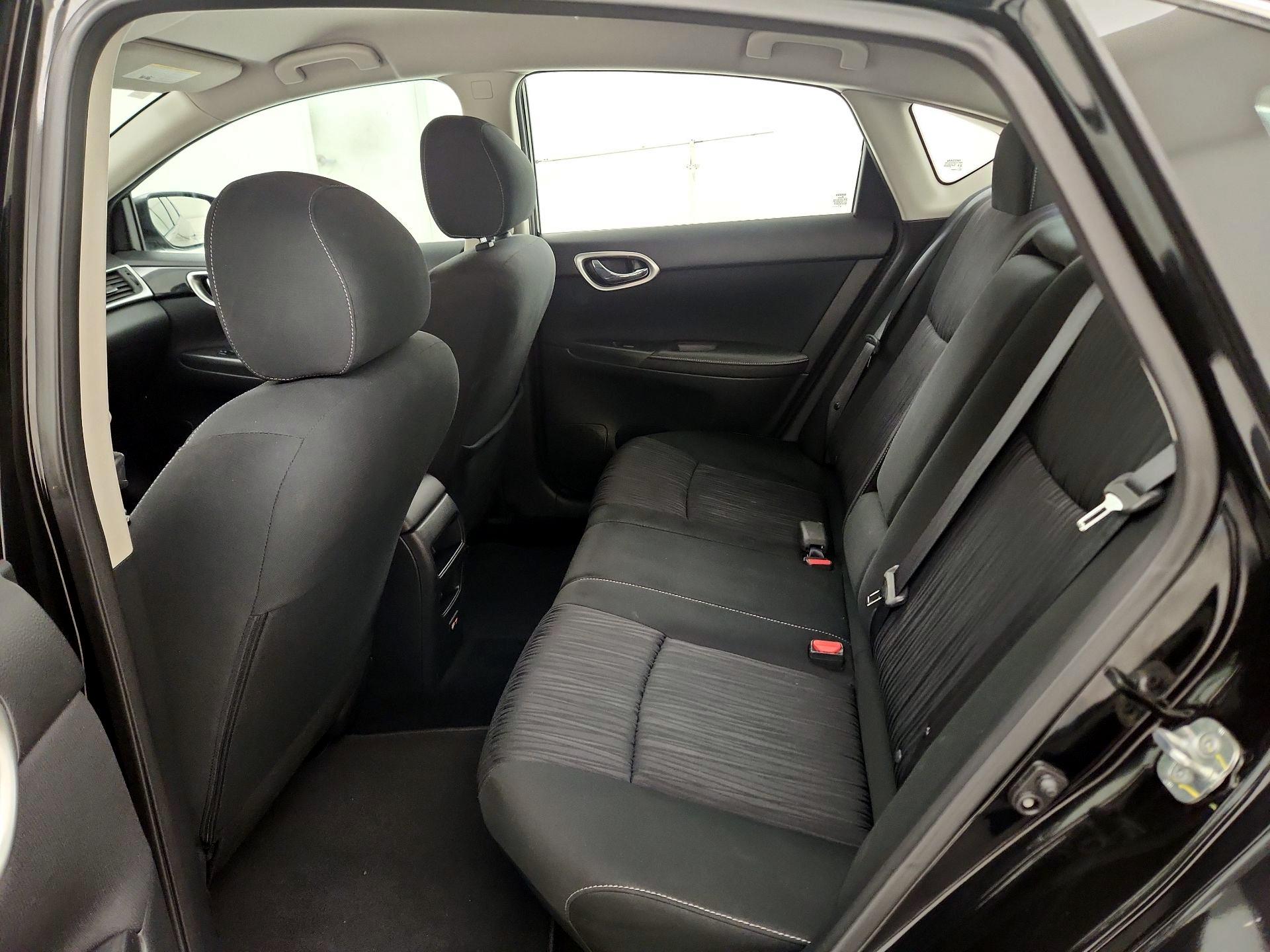 Thumbnail: 2019 Nissan Sentra - 19