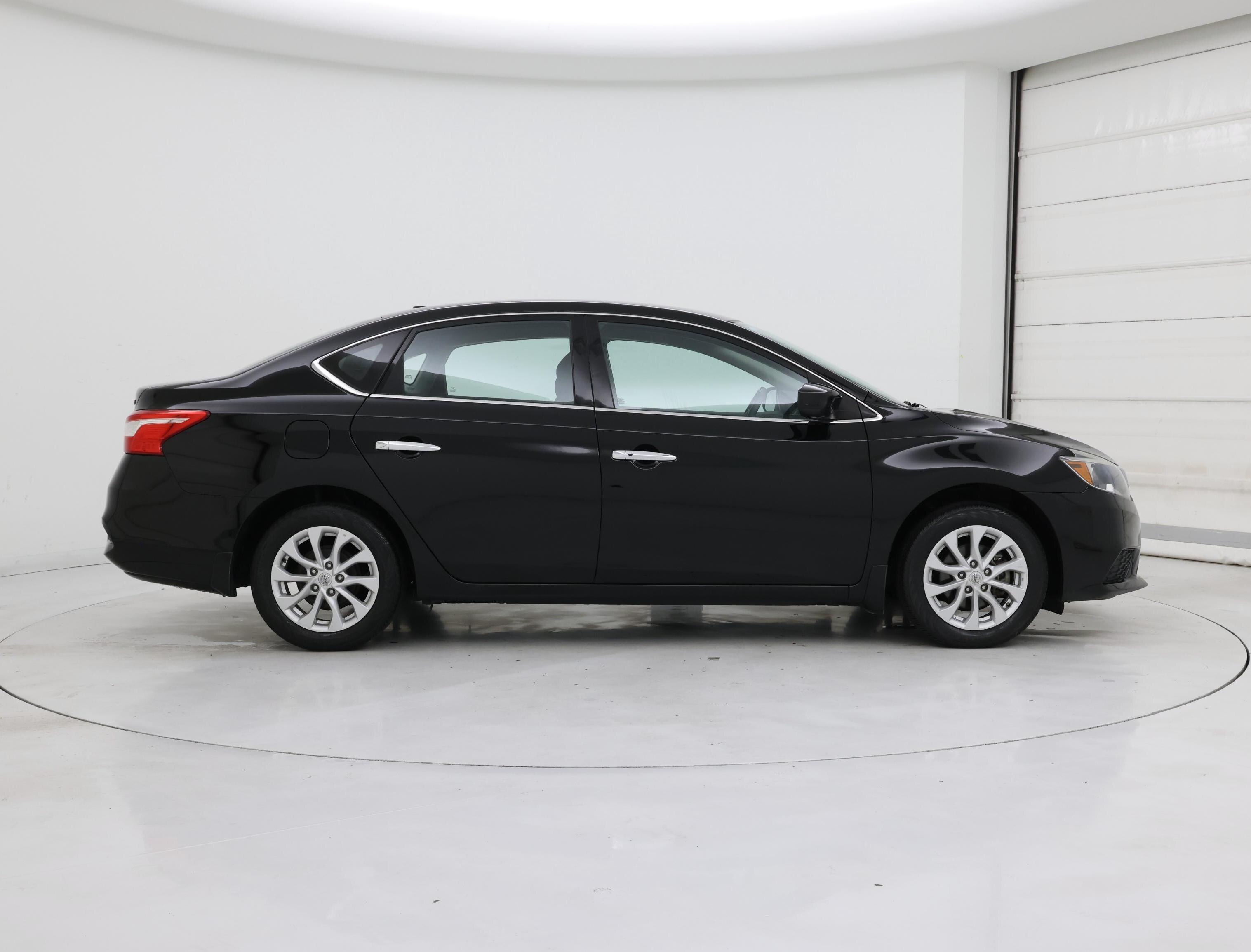 Thumbnail: 2019 Nissan Sentra - 7