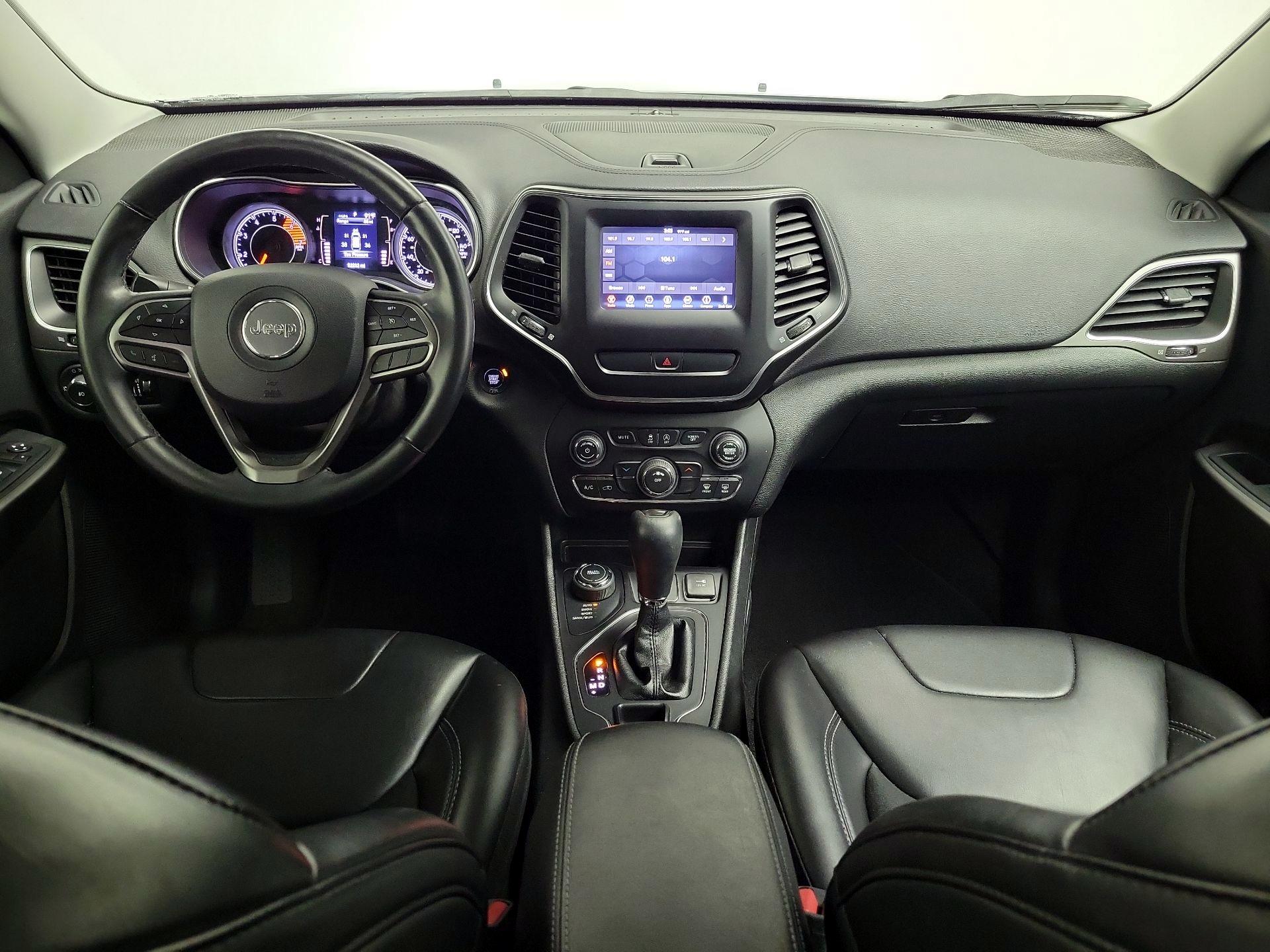 Thumbnail: 2019 Jeep Cherokee - 9