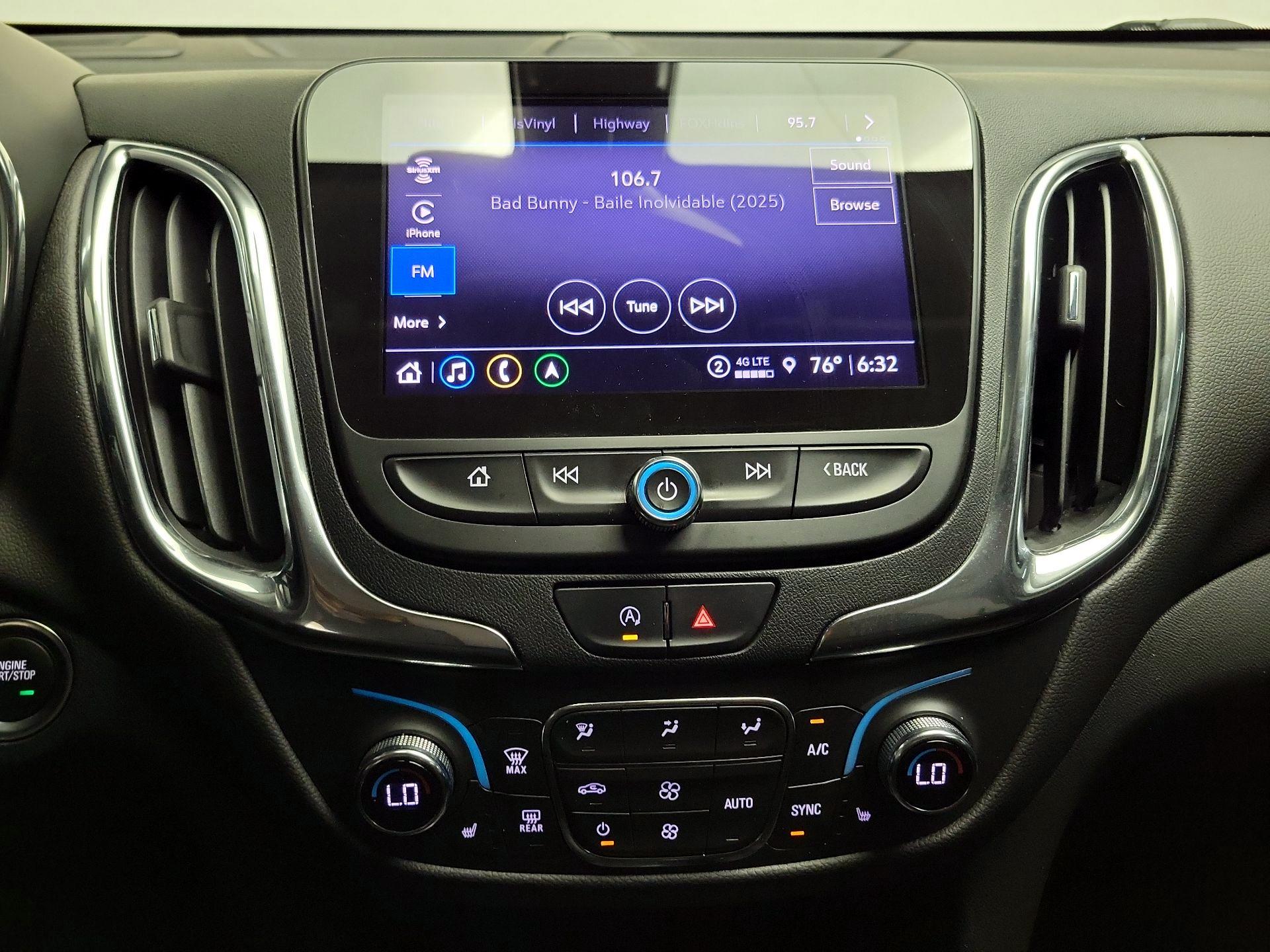 Thumbnail: 2022 Chevrolet Equinox - 16