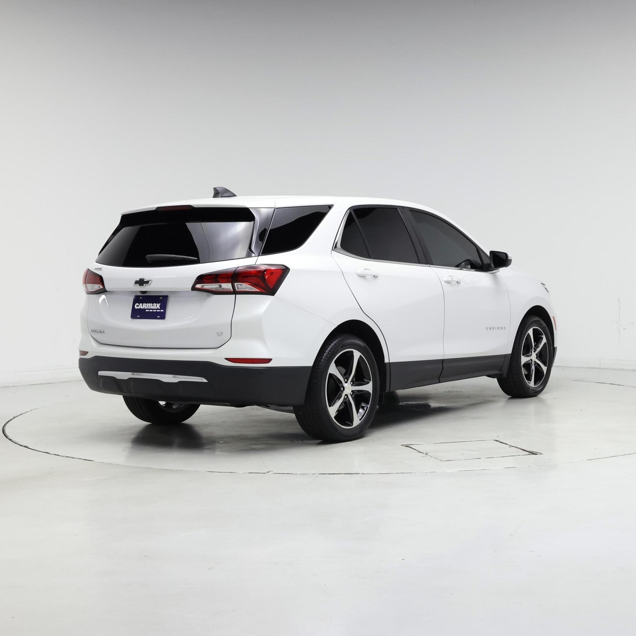 Thumbnail: 2022 Chevrolet Equinox - 8