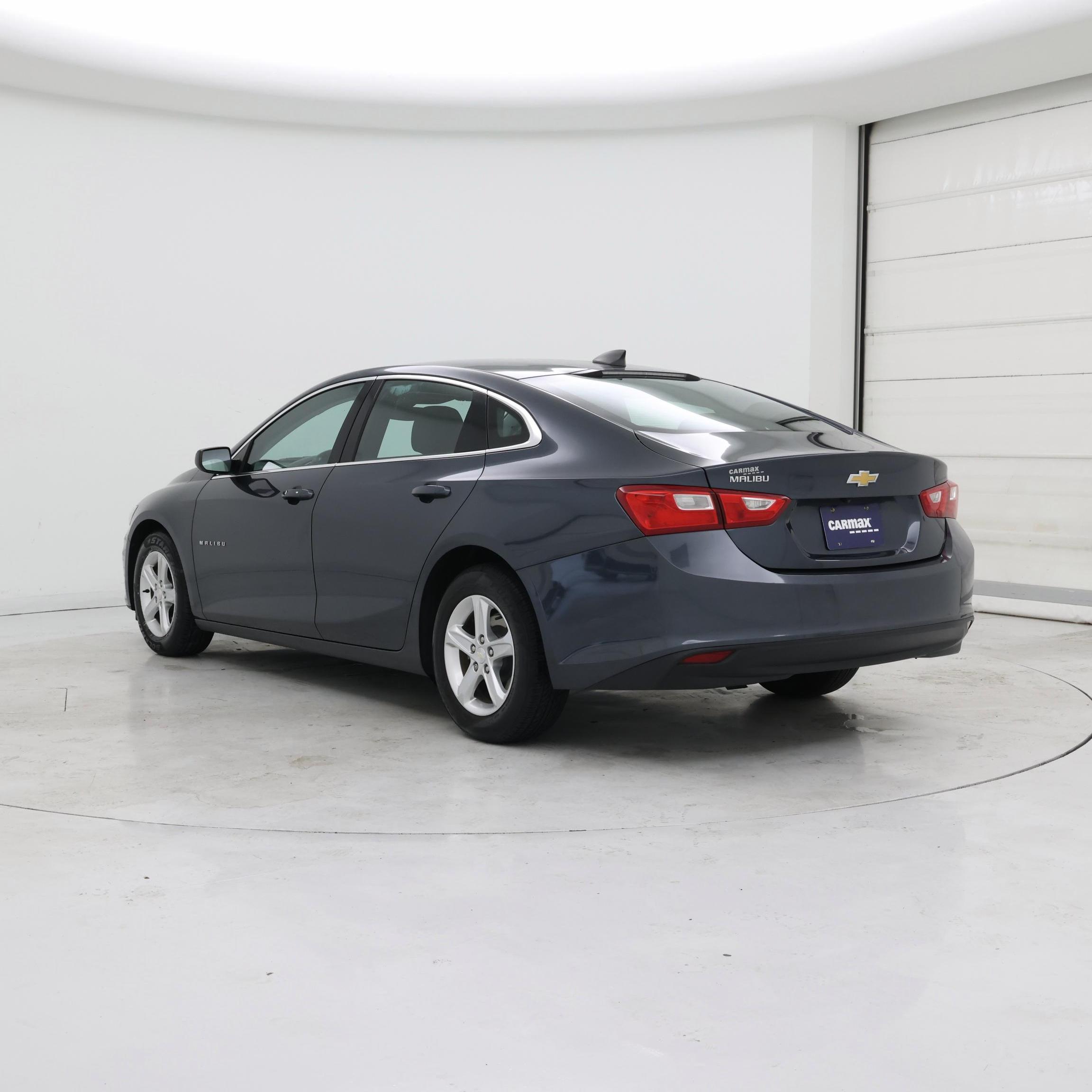 Thumbnail: 2019 Chevrolet Malibu - 2
