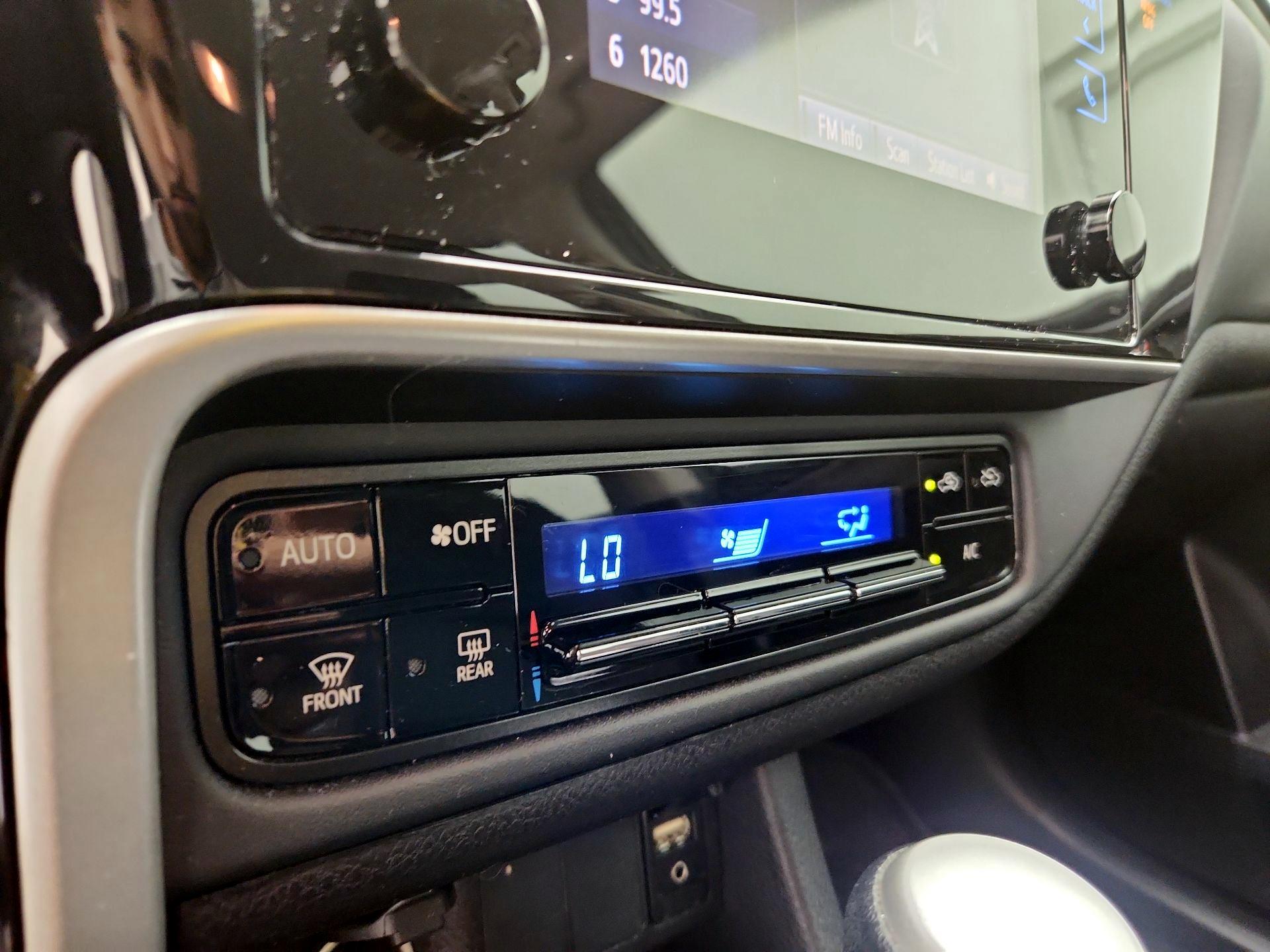 Thumbnail: 2019 Toyota Corolla - 16