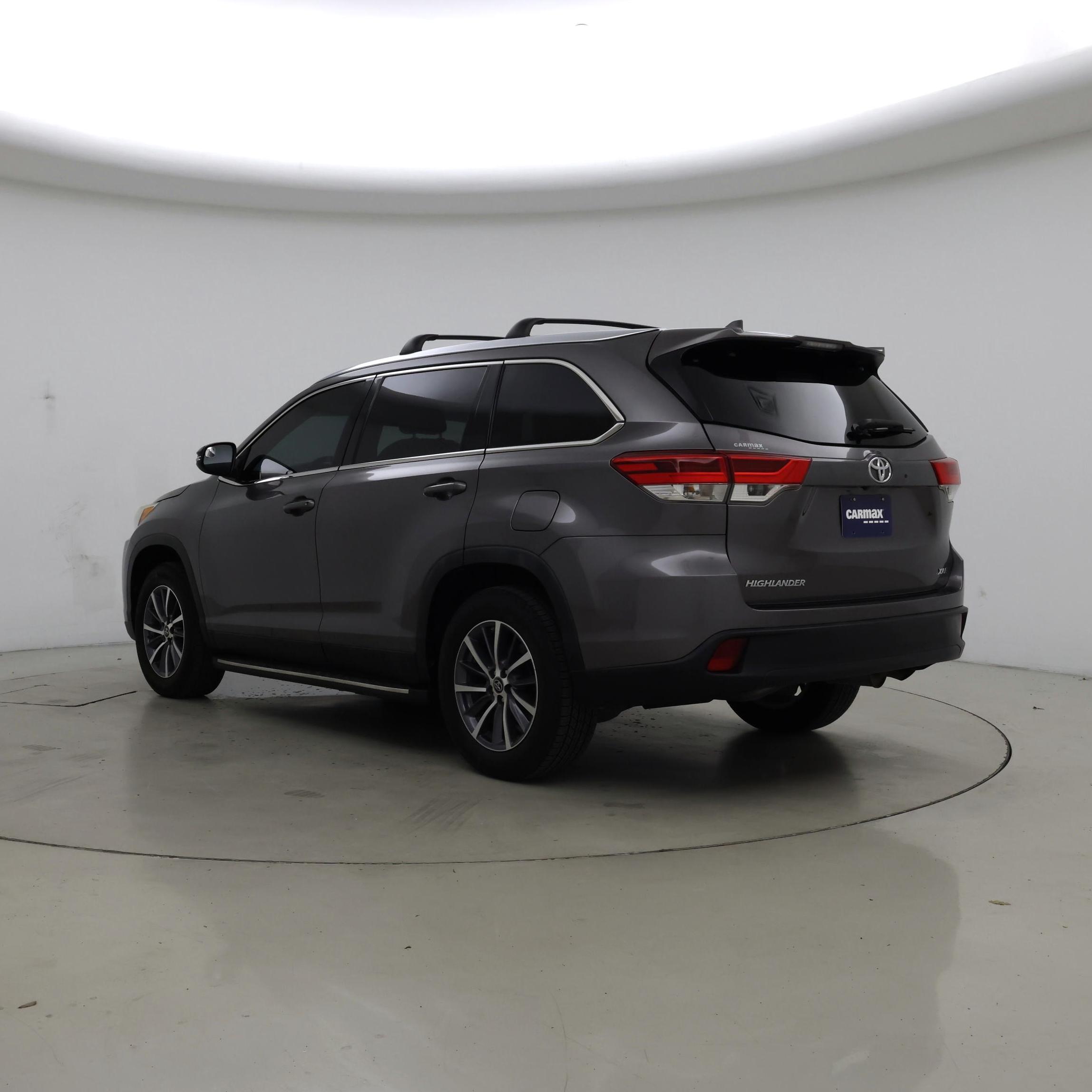 Thumbnail: 2019 Toyota Highlander - 2