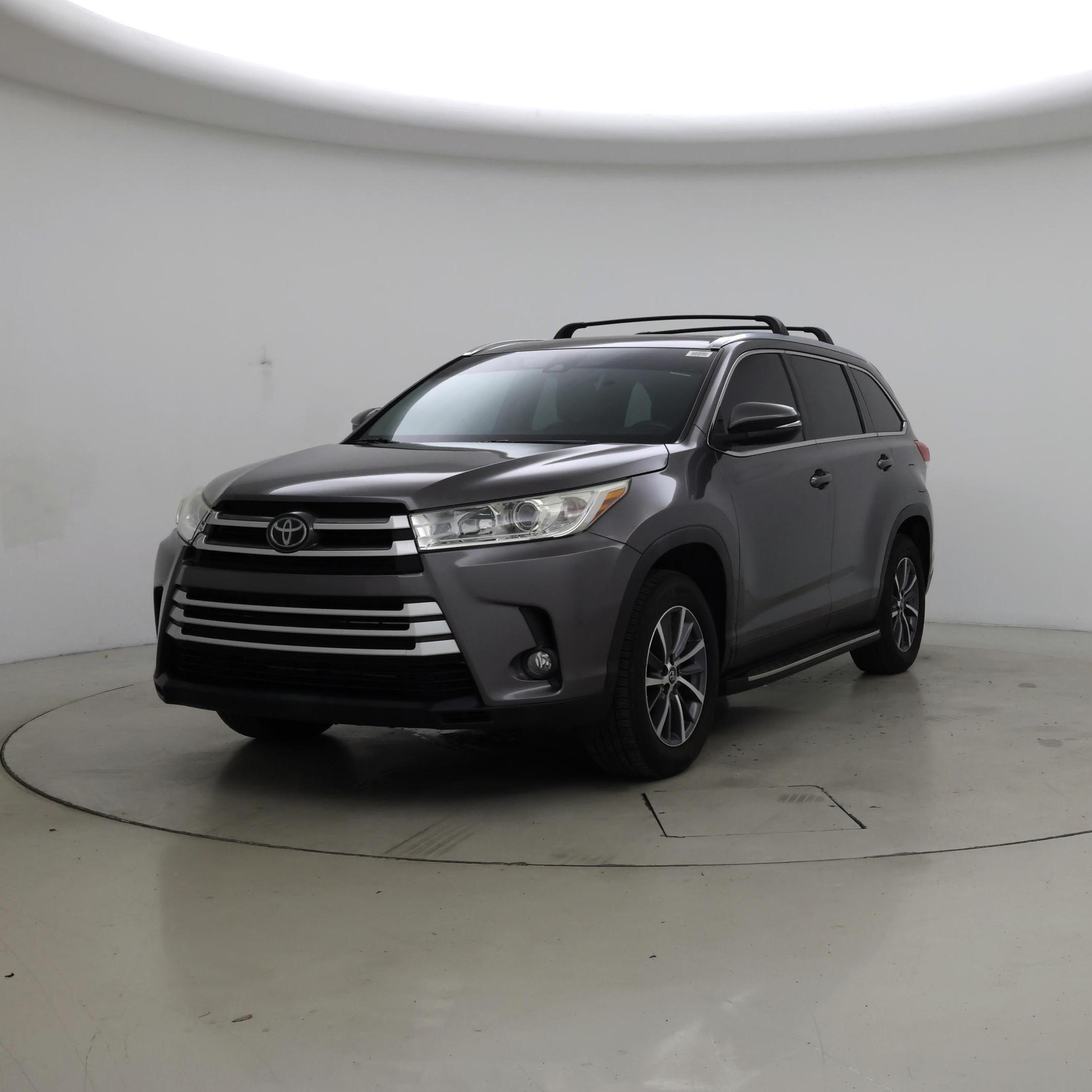 Thumbnail: 2019 Toyota Highlander - 4