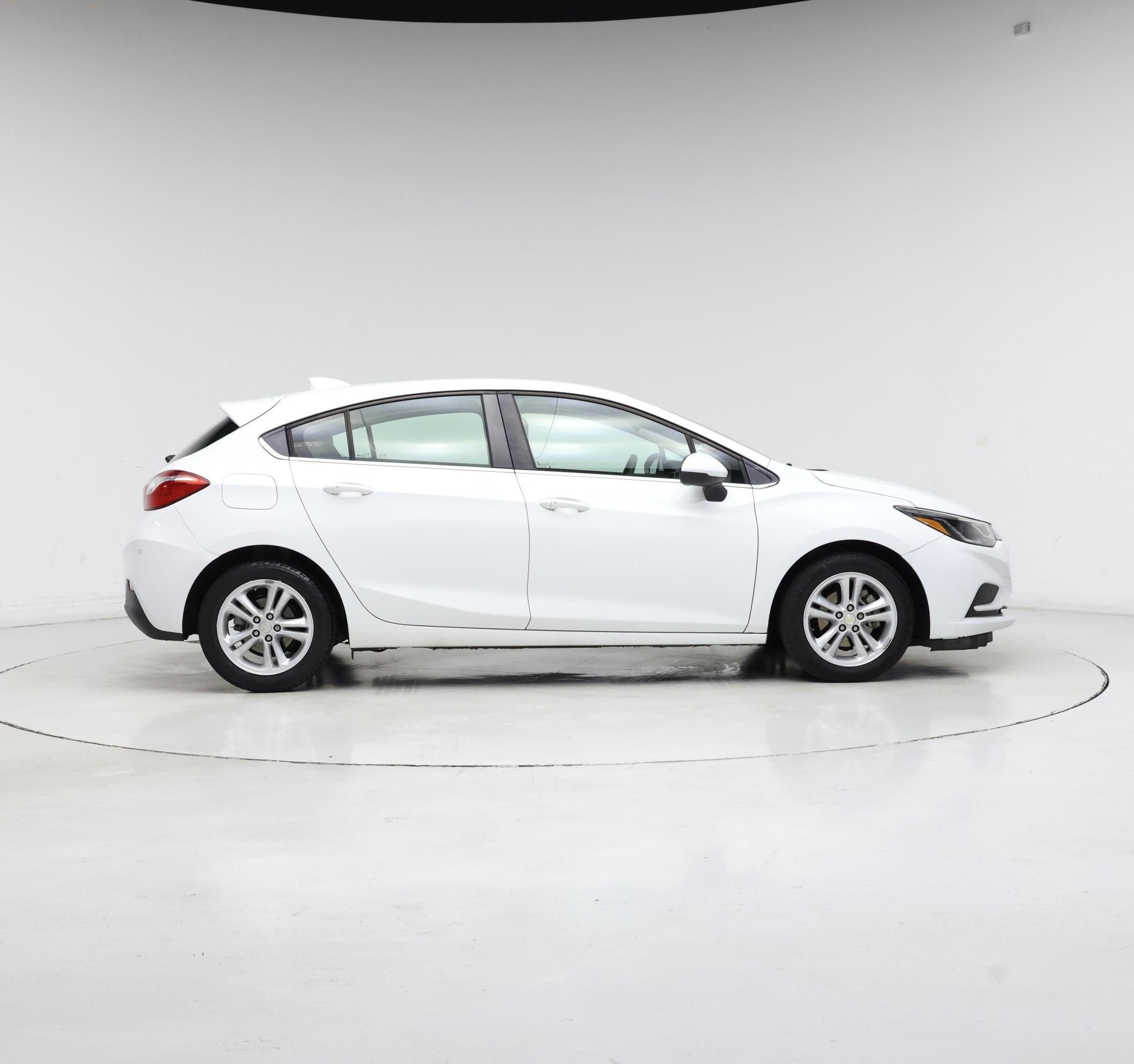 Thumbnail: 2017 Chevrolet Cruze - 7