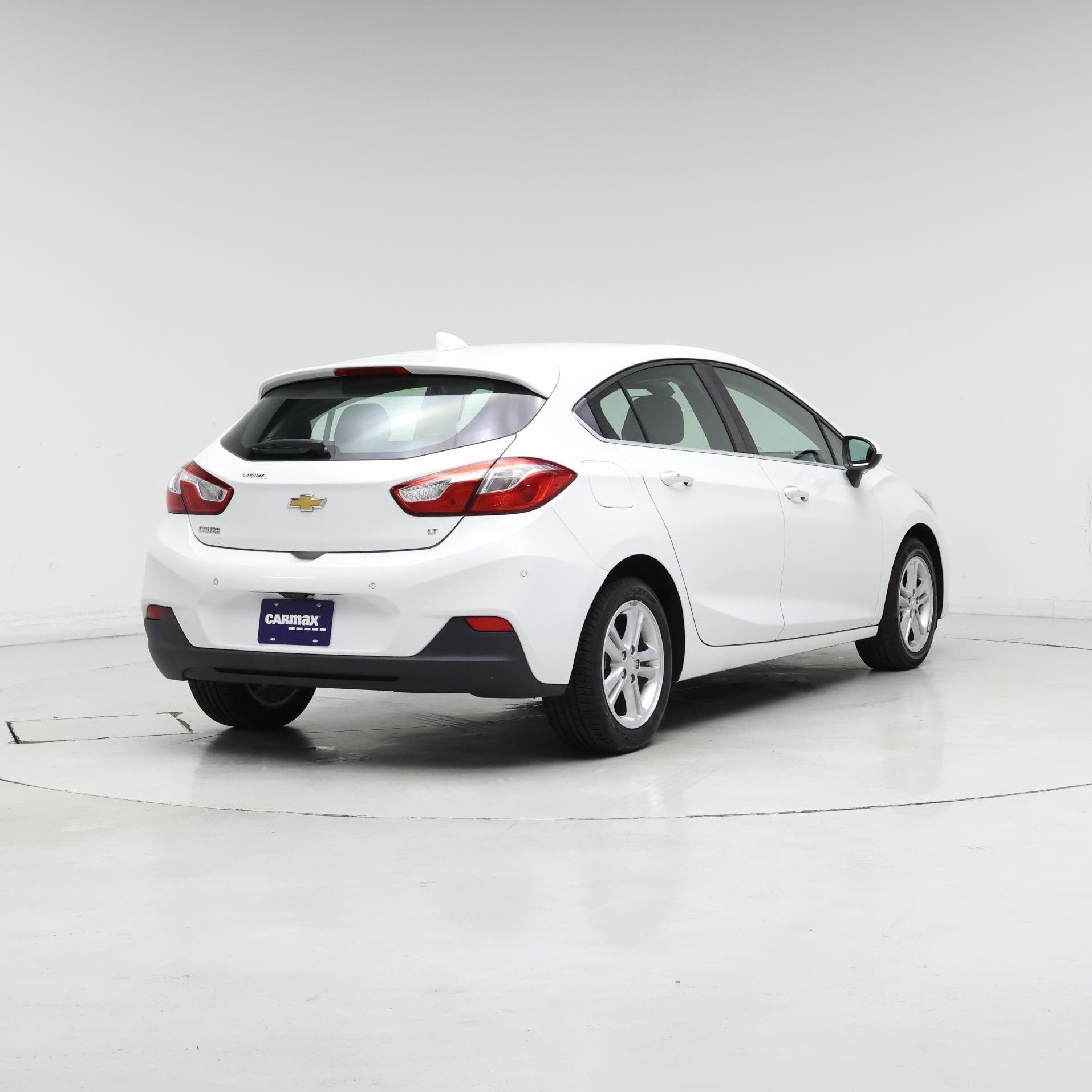 Thumbnail: 2017 Chevrolet Cruze - 8