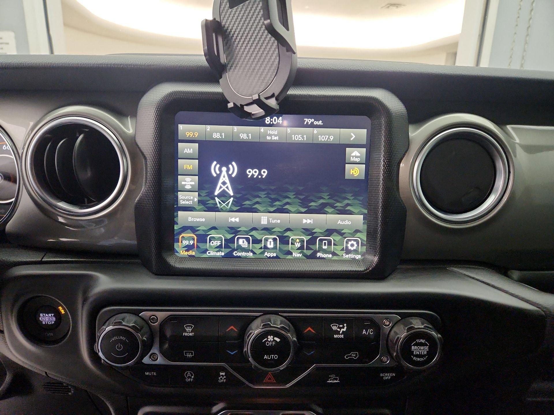 Thumbnail: 2022 Jeep Wrangler - 16