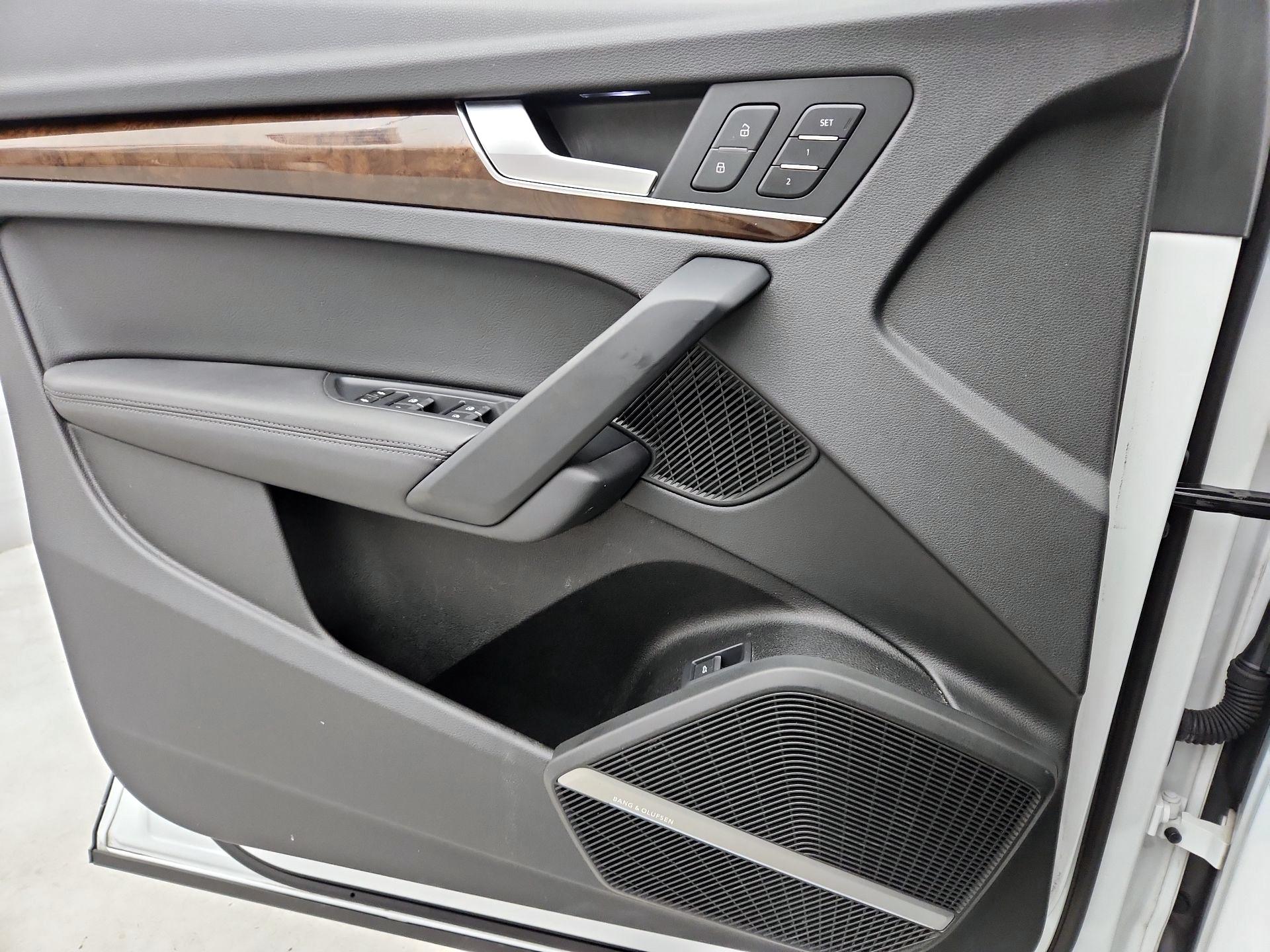 Thumbnail: 2019 Audi Q5 - 12
