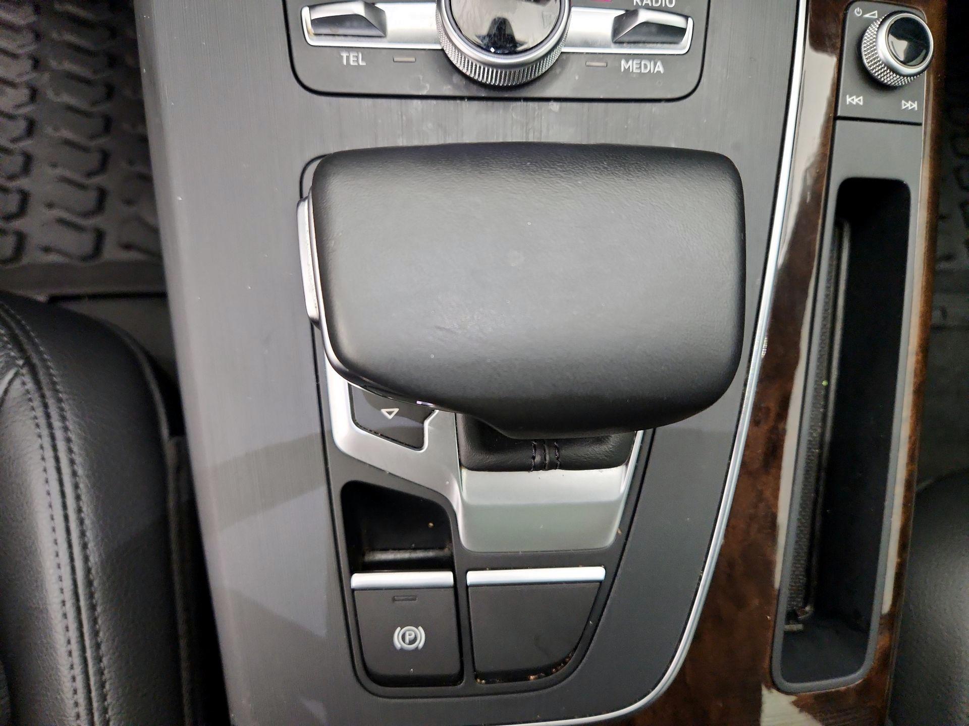 Thumbnail: 2019 Audi Q5 - 18