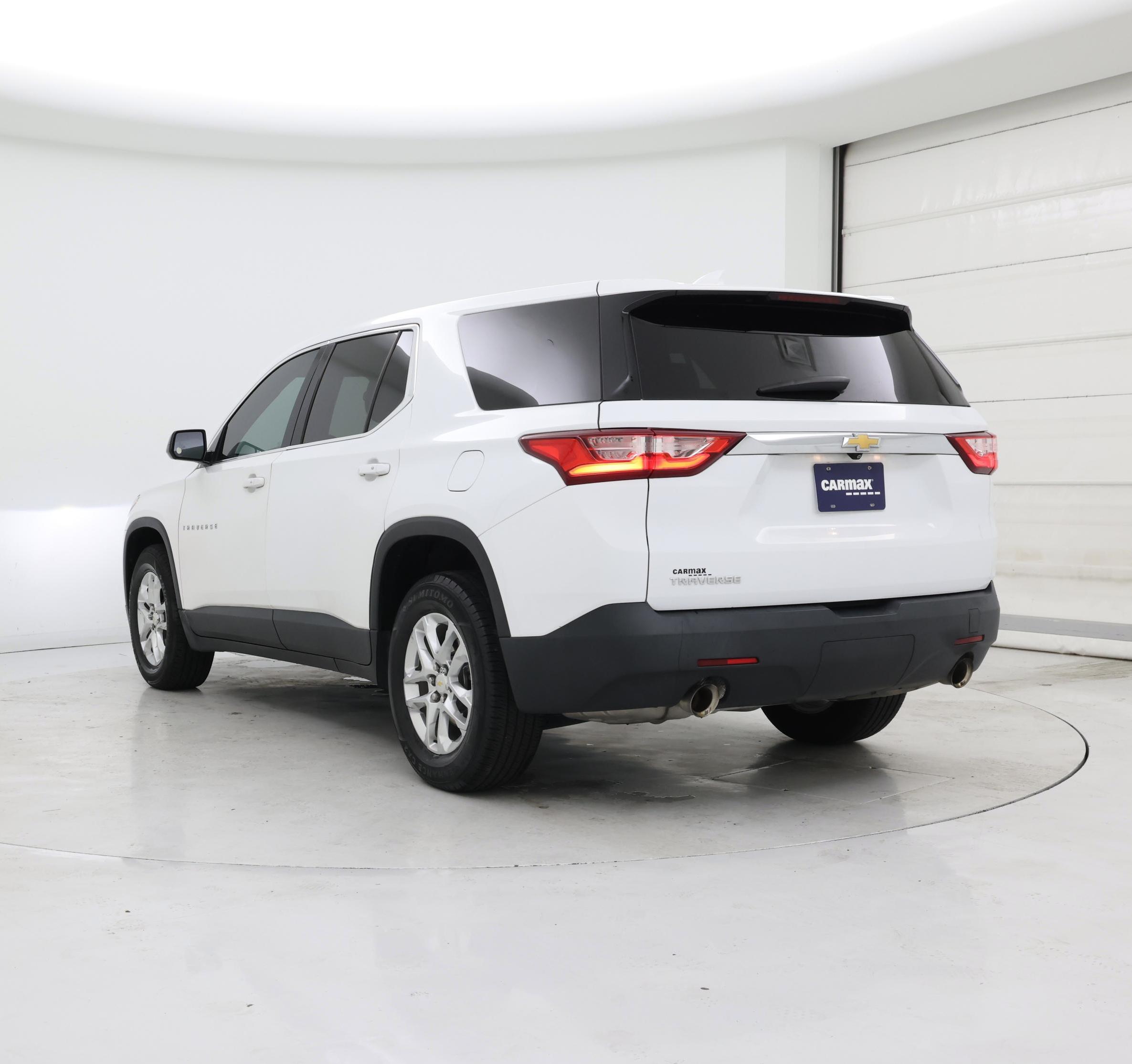 Thumbnail: 2021 Chevrolet Traverse - 2