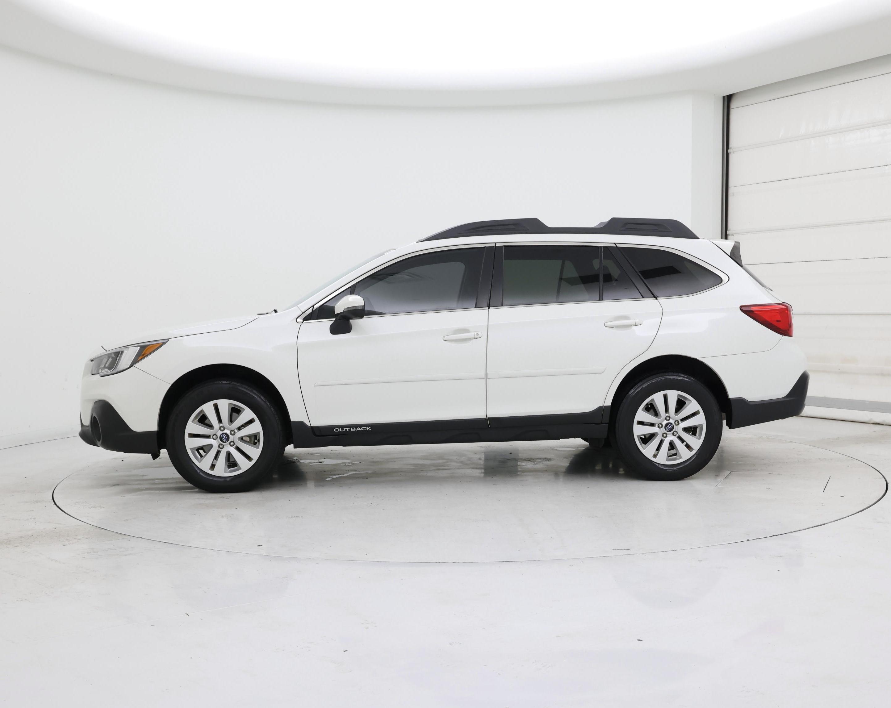 Thumbnail: 2019 Subaru Outback - 3
