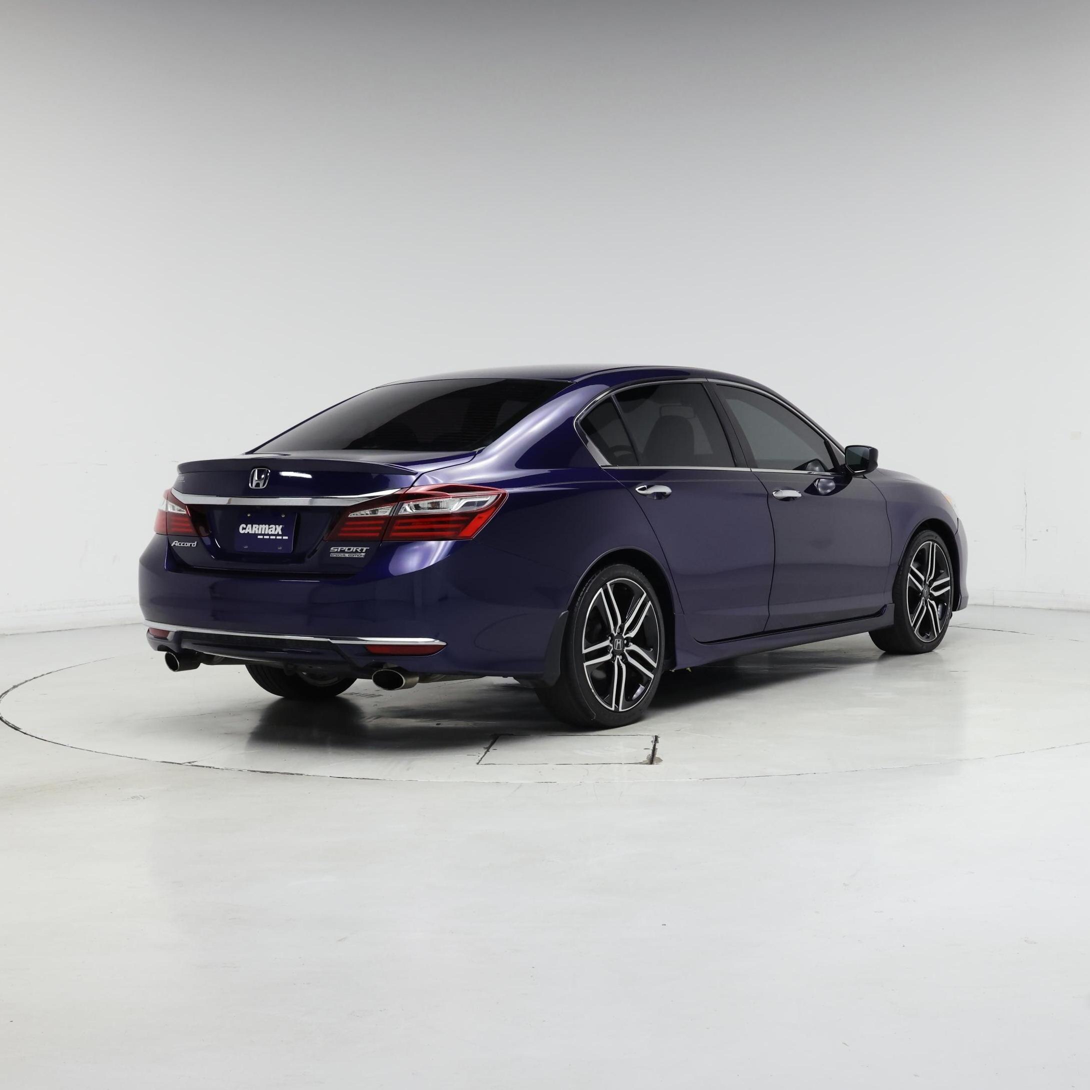 Thumbnail: 2017 Honda Accord - 8