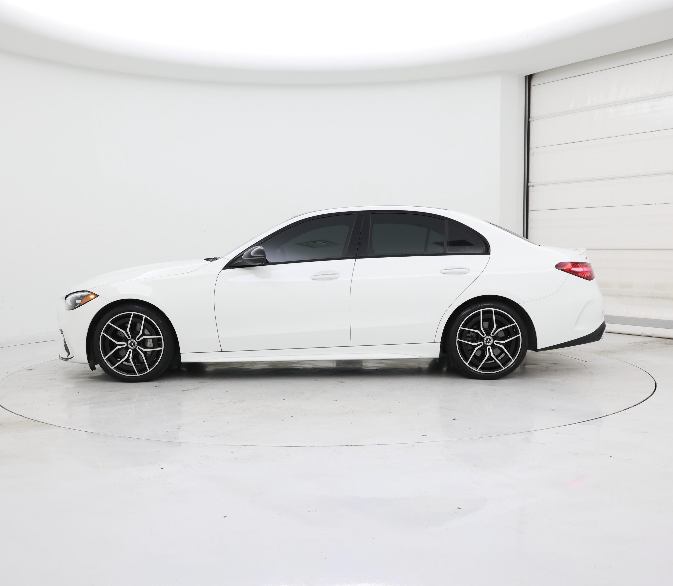 Thumbnail: 2023 Mercedes-Benz C-Class - 3