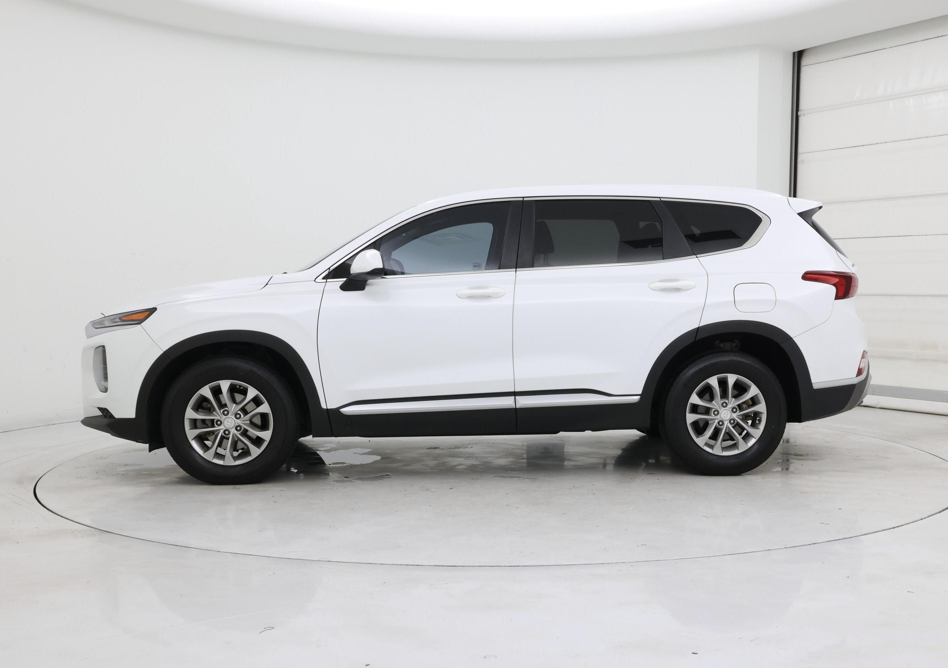 Thumbnail: 2019 Hyundai Santa Fe - 3