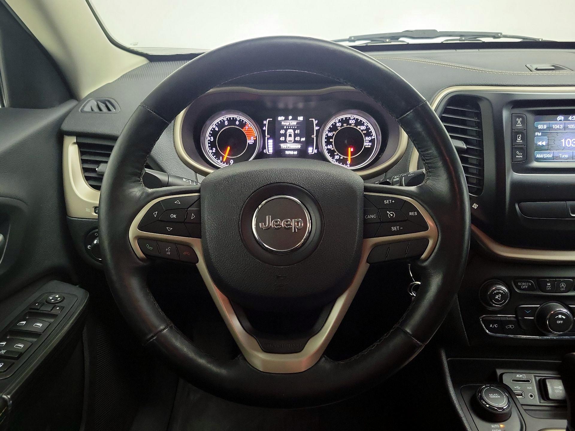 Thumbnail: 2016 Jeep Cherokee - 10