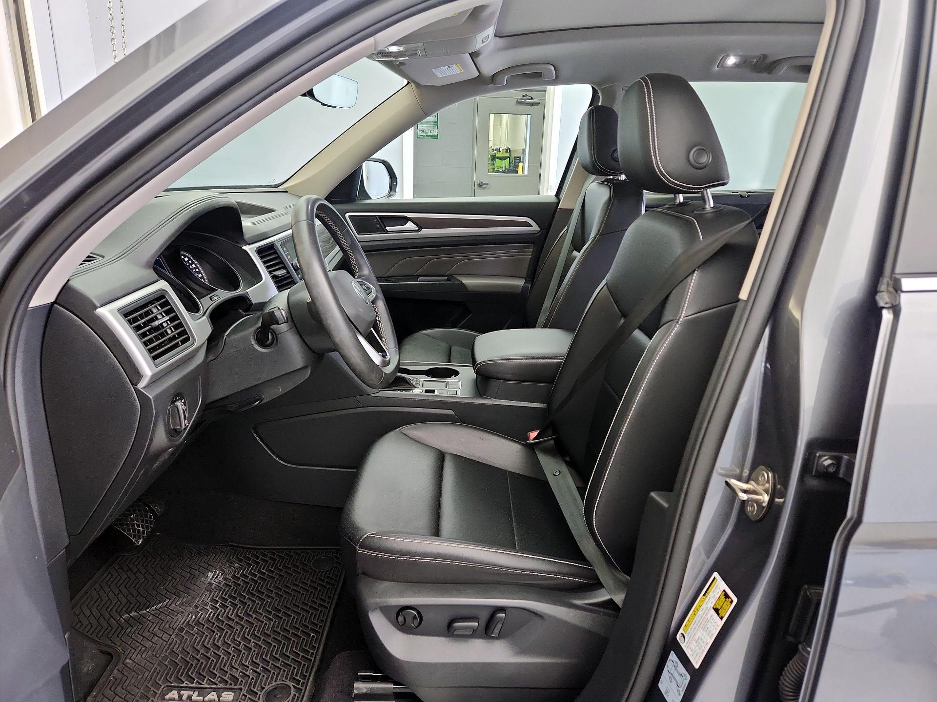 Thumbnail: 2021 Volkswagen Atlas - 11