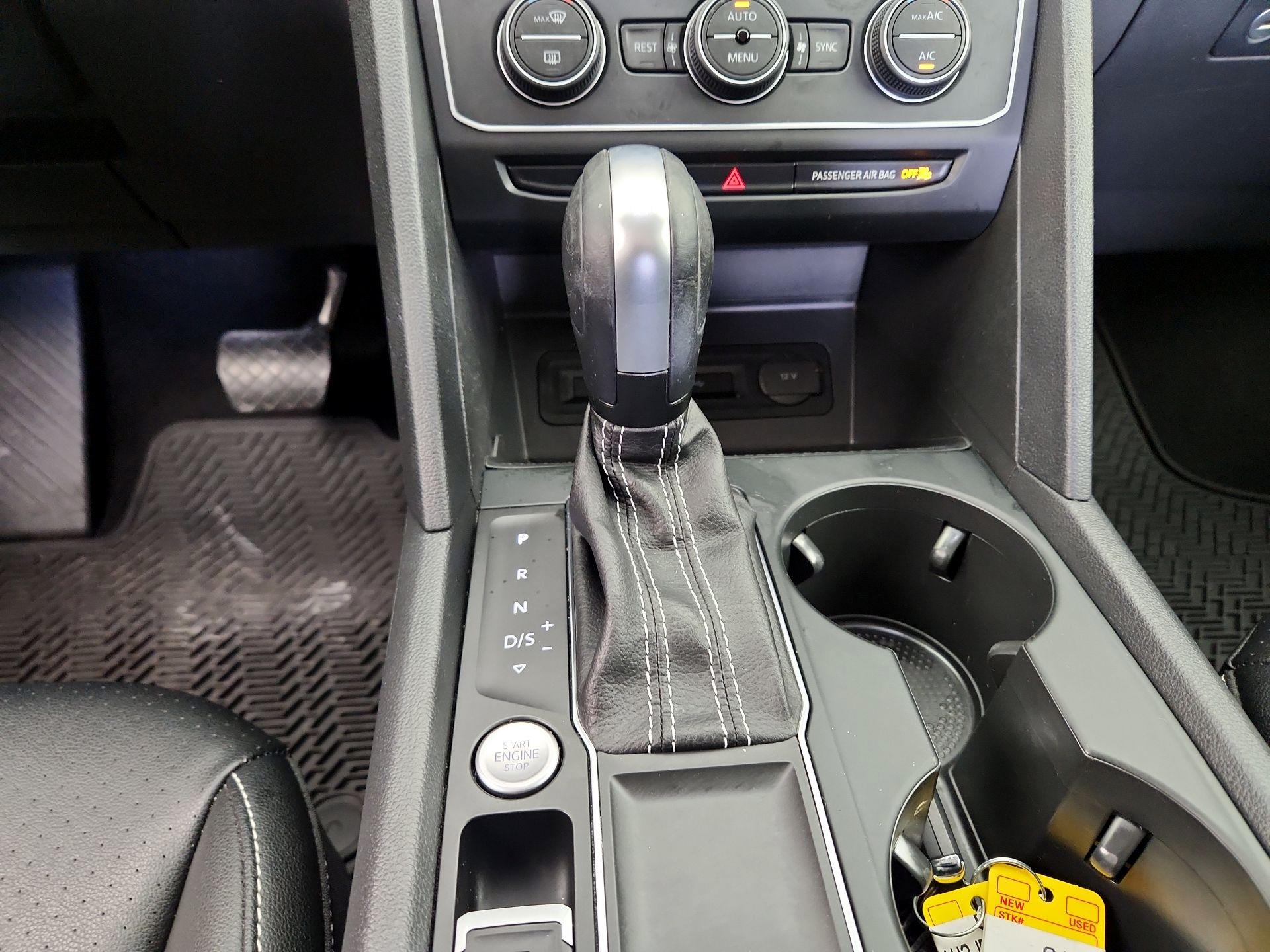 Thumbnail: 2021 Volkswagen Atlas - 17