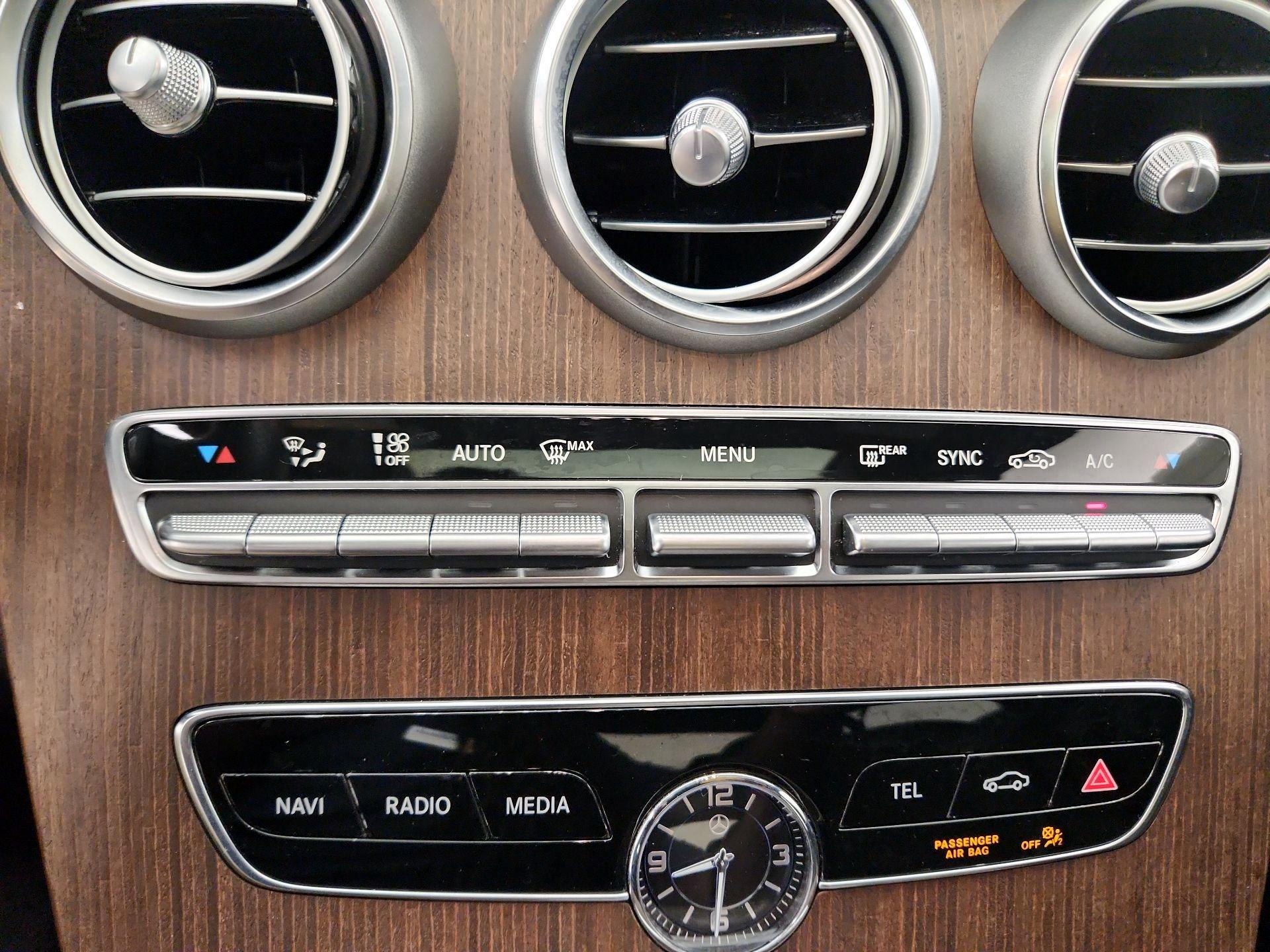Thumbnail: 2020 Mercedes-Benz C-Class - 16