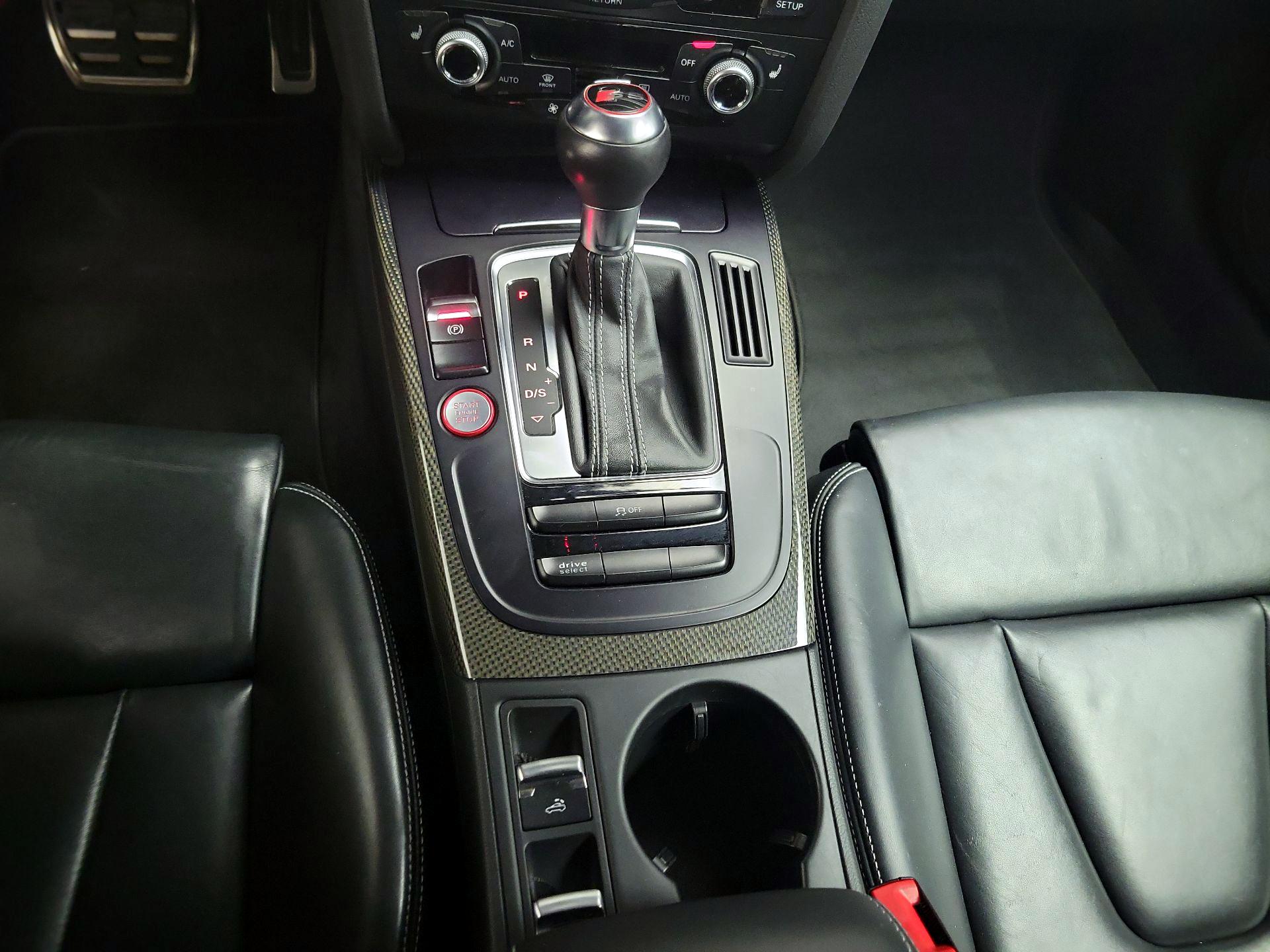 Thumbnail: 2016 Audi S5 - 16