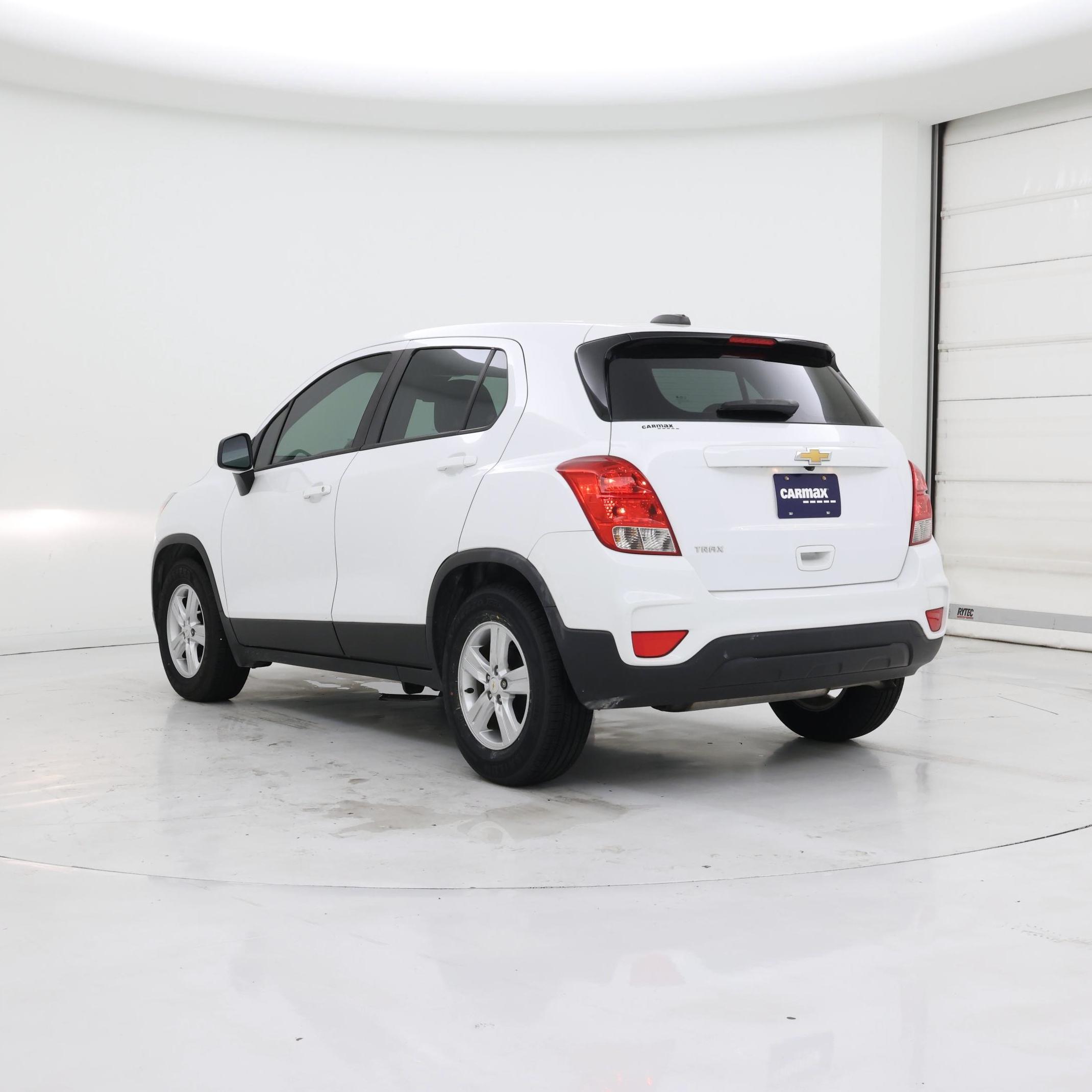 Thumbnail: 2021 Chevrolet Trax - 2