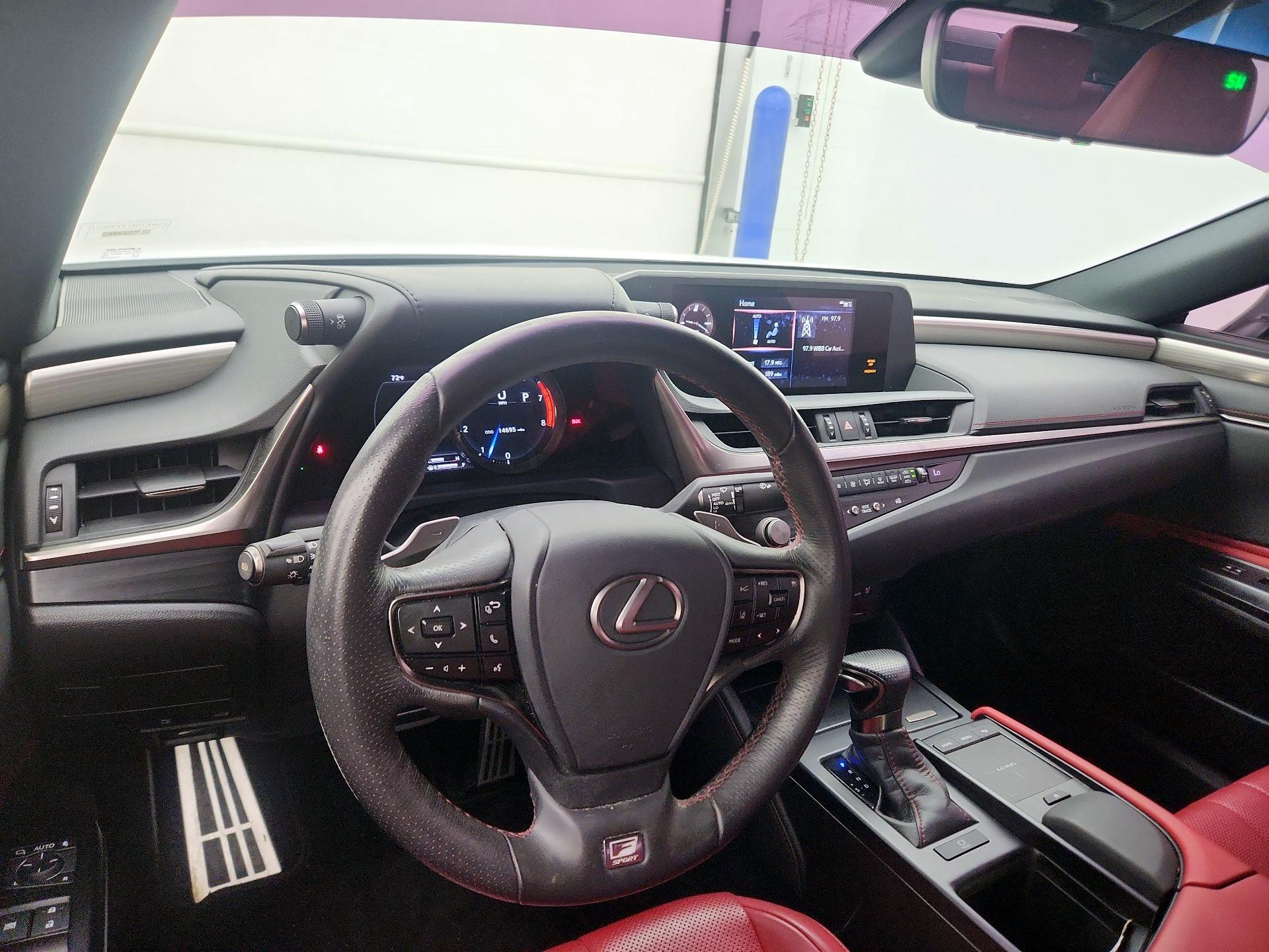 Thumbnail: 2021 Lexus ES - 9