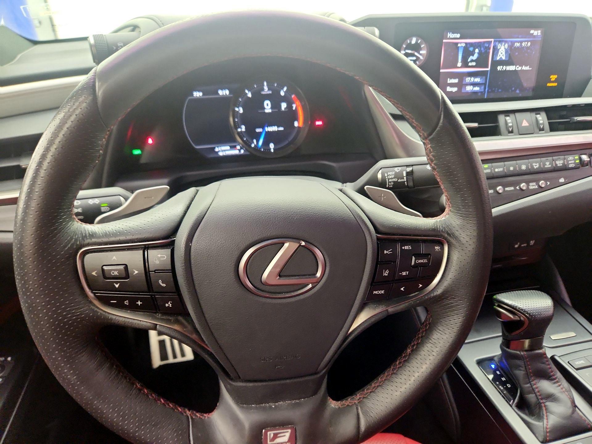 Thumbnail: 2021 Lexus ES - 10