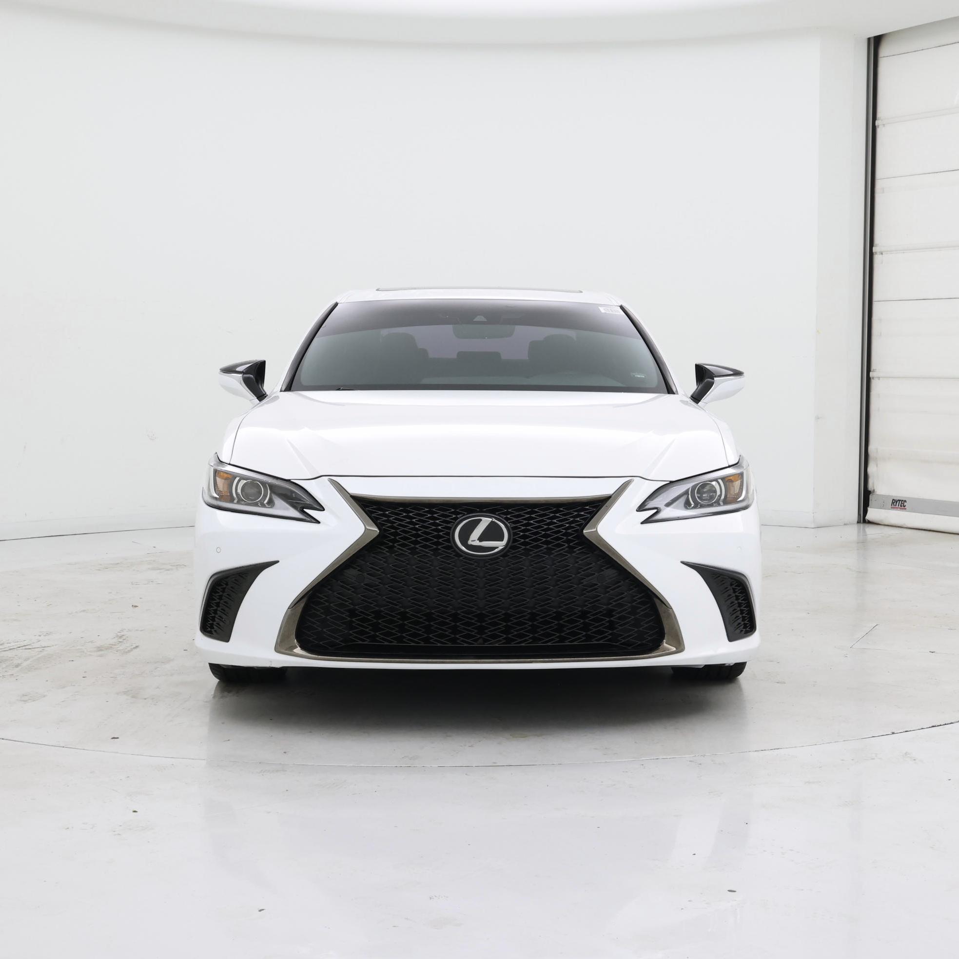 Thumbnail: 2021 Lexus ES - 5