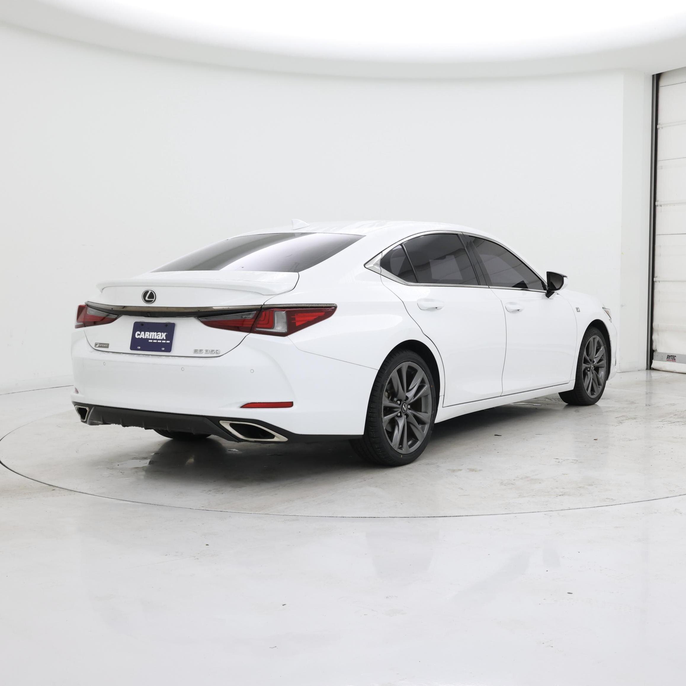 Thumbnail: 2021 Lexus ES - 8