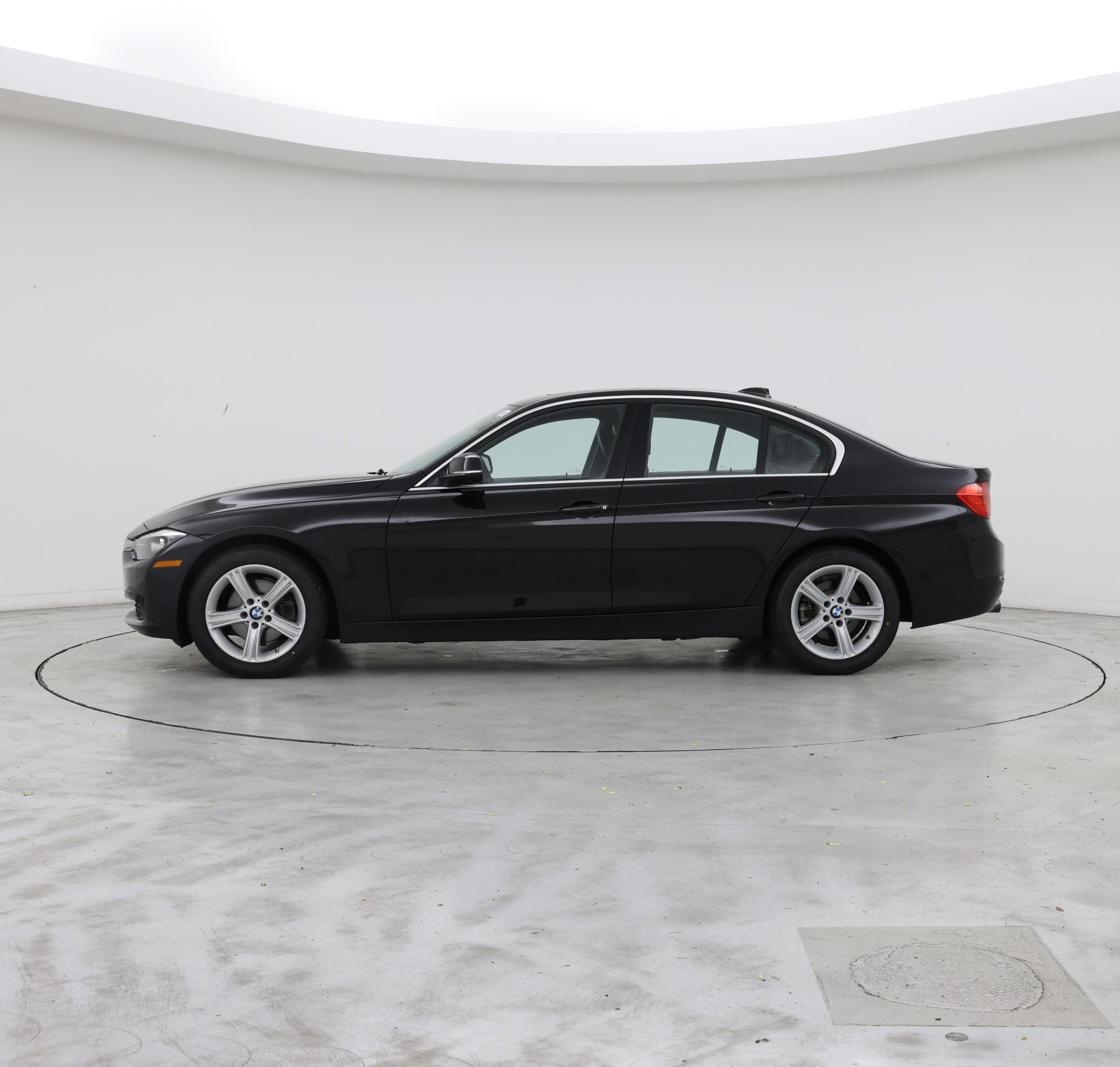 Thumbnail: 2015 BMW 3 Series - 3