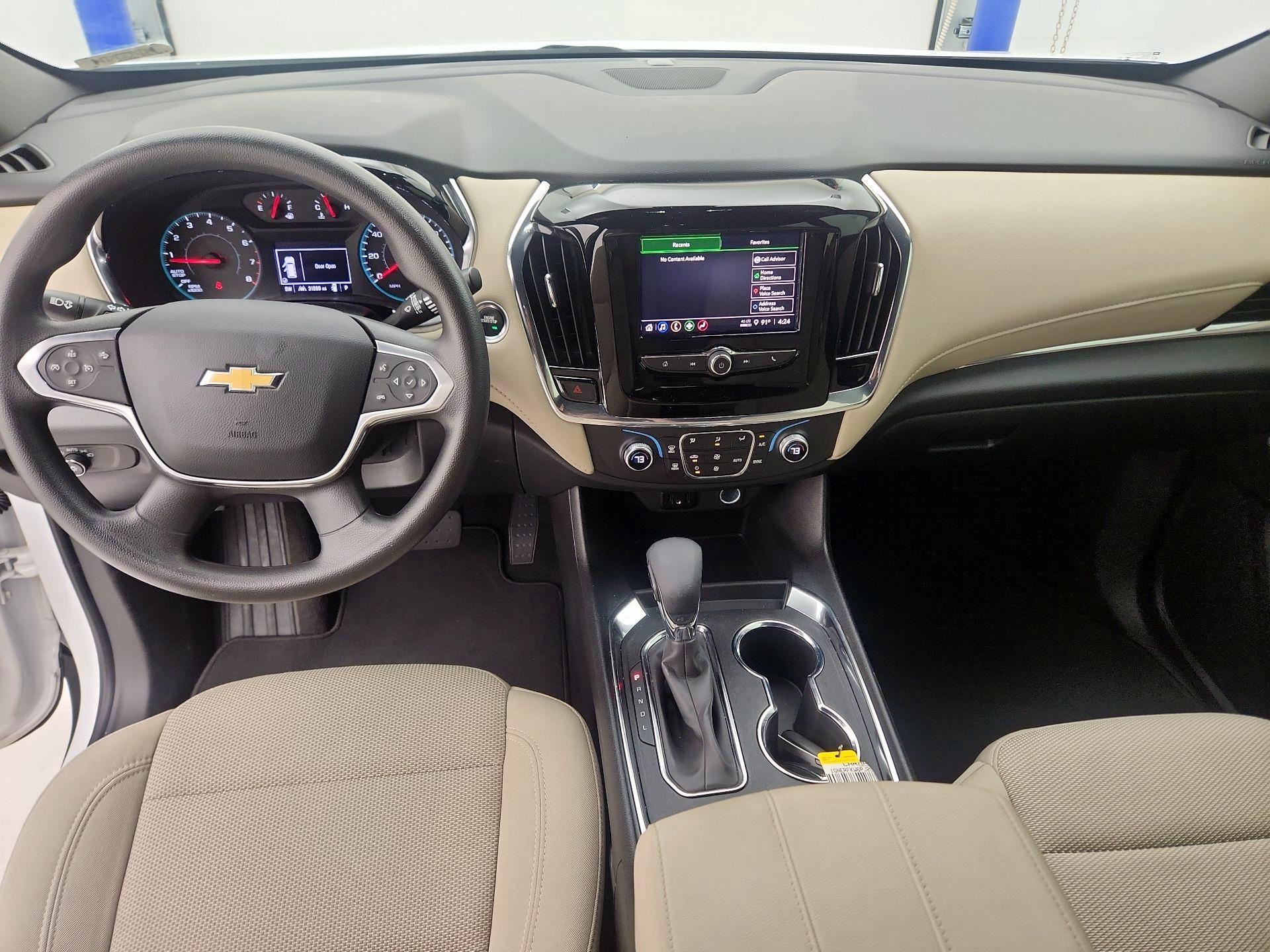 Thumbnail: 2023 Chevrolet Traverse - 9