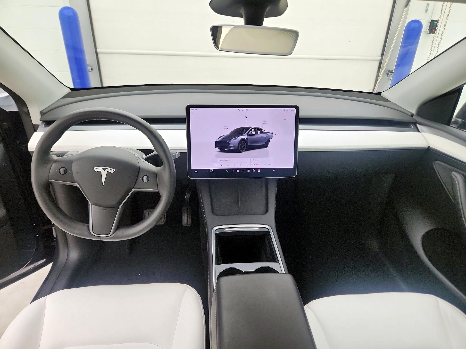 Thumbnail: 2023 Tesla Model Y - 9