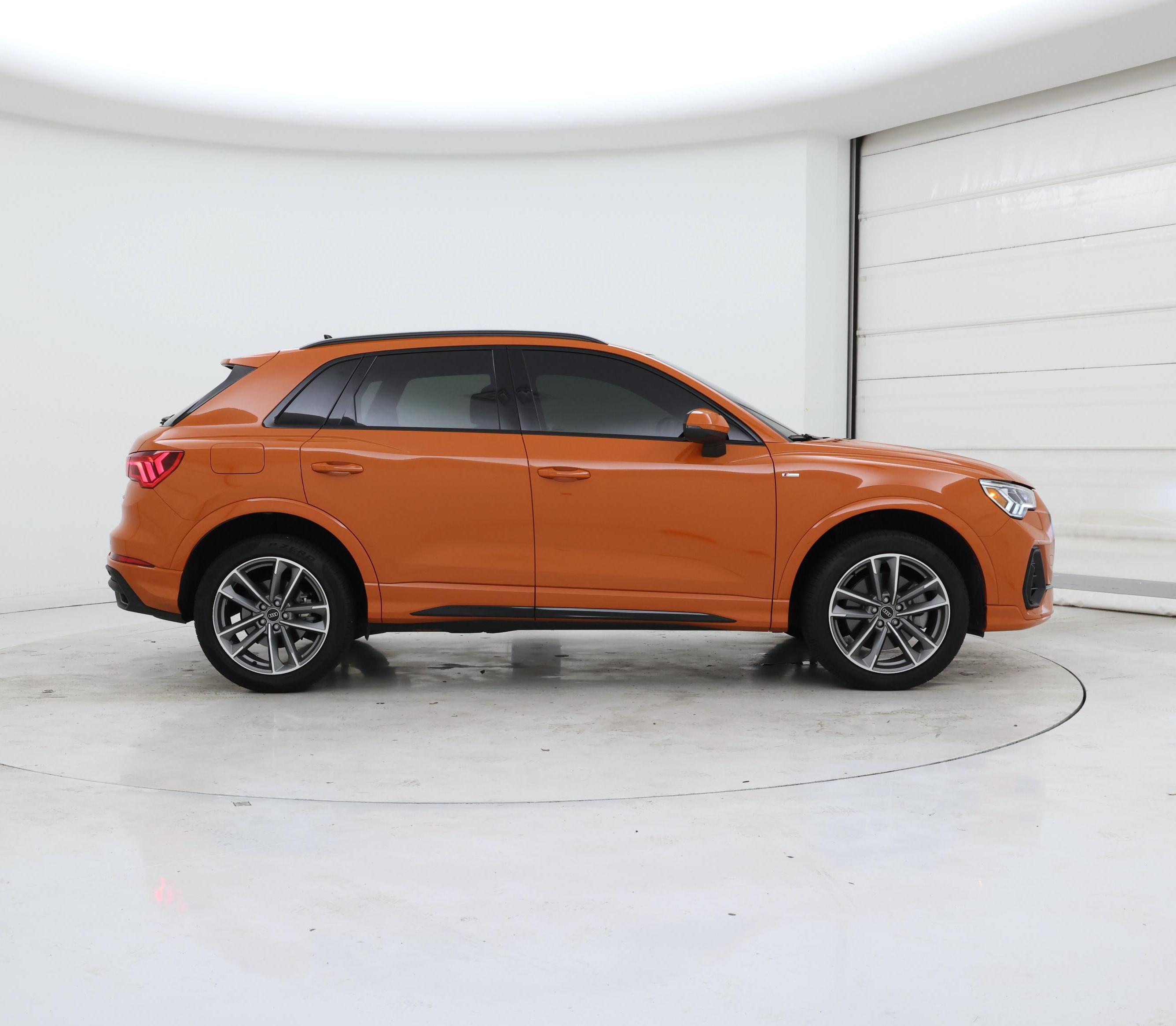 Thumbnail: 2024 Audi Q3 - 7