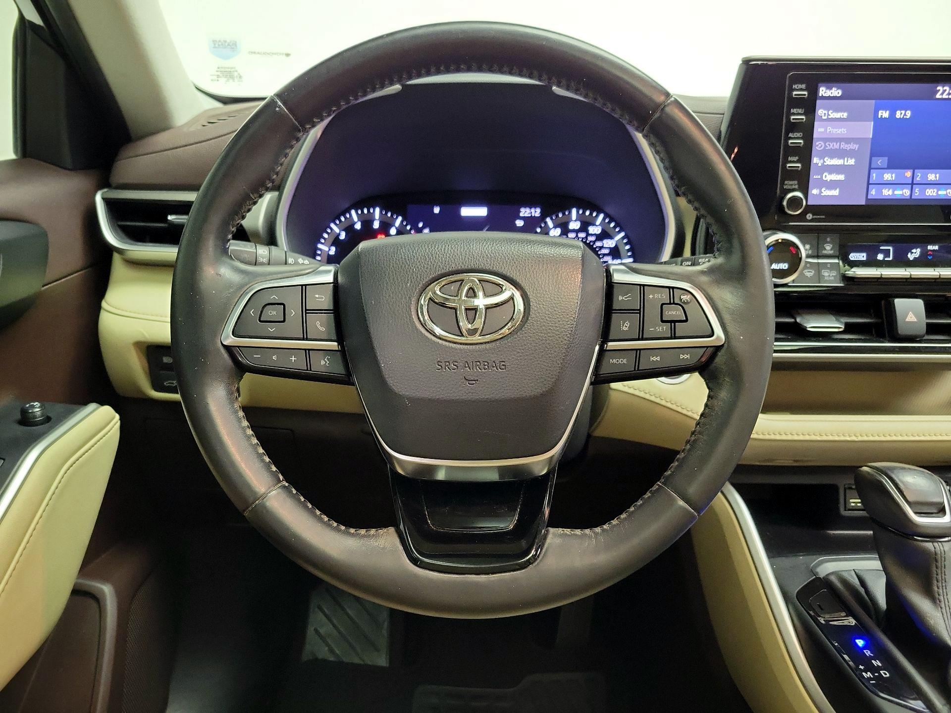 Thumbnail: 2020 Toyota Highlander - 10