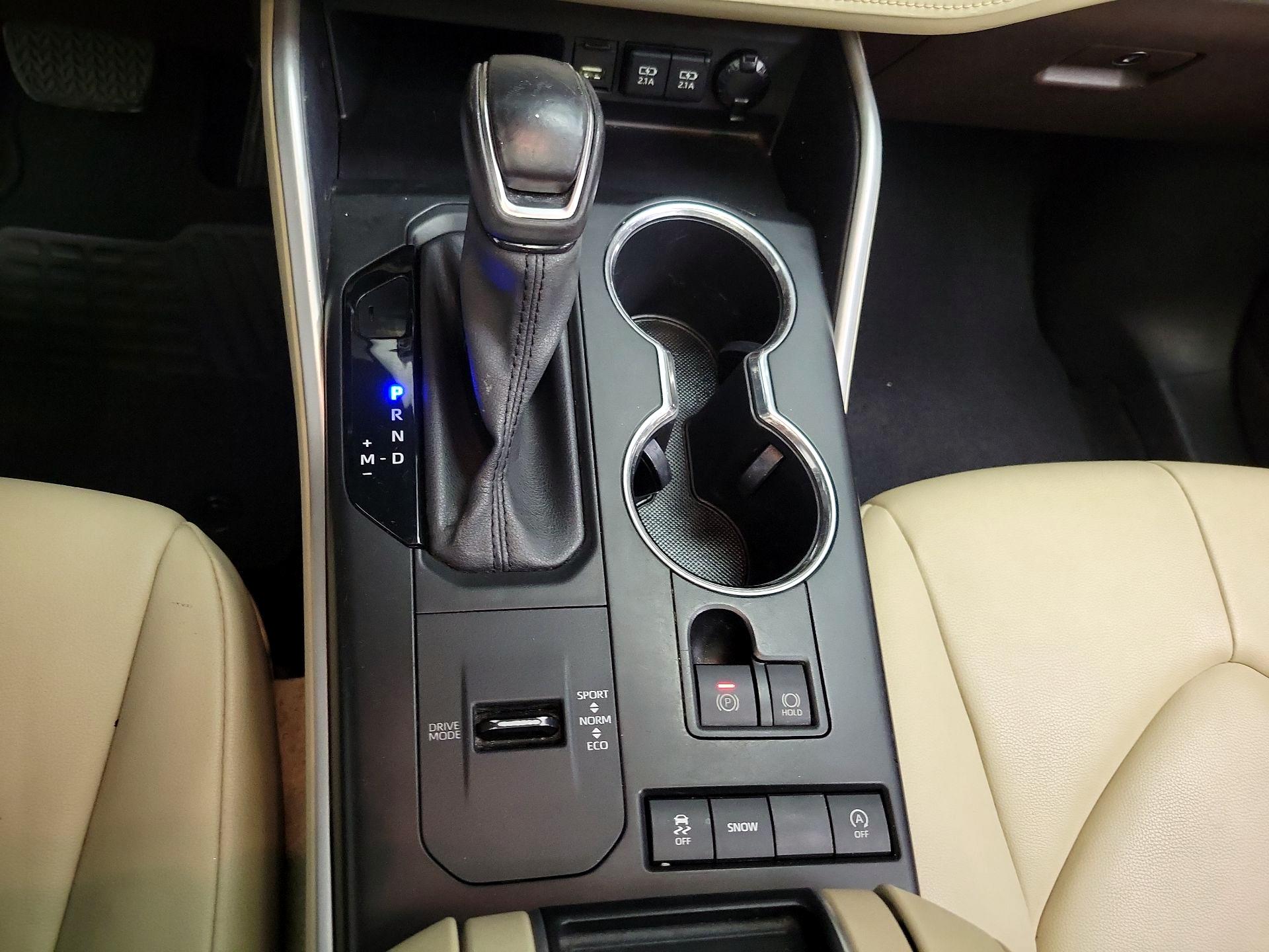 Thumbnail: 2020 Toyota Highlander - 17
