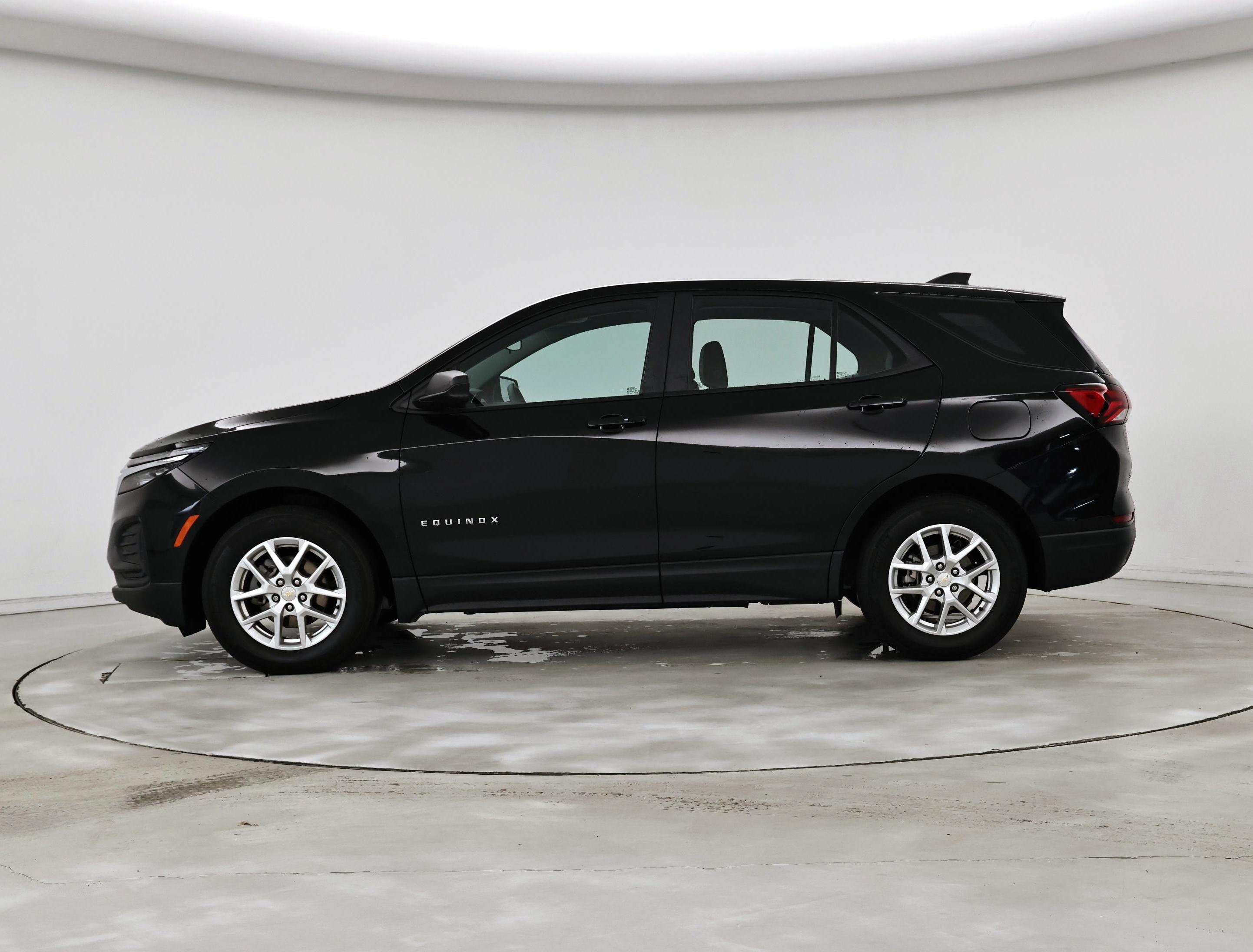 Thumbnail: 2023 Chevrolet Equinox - 3