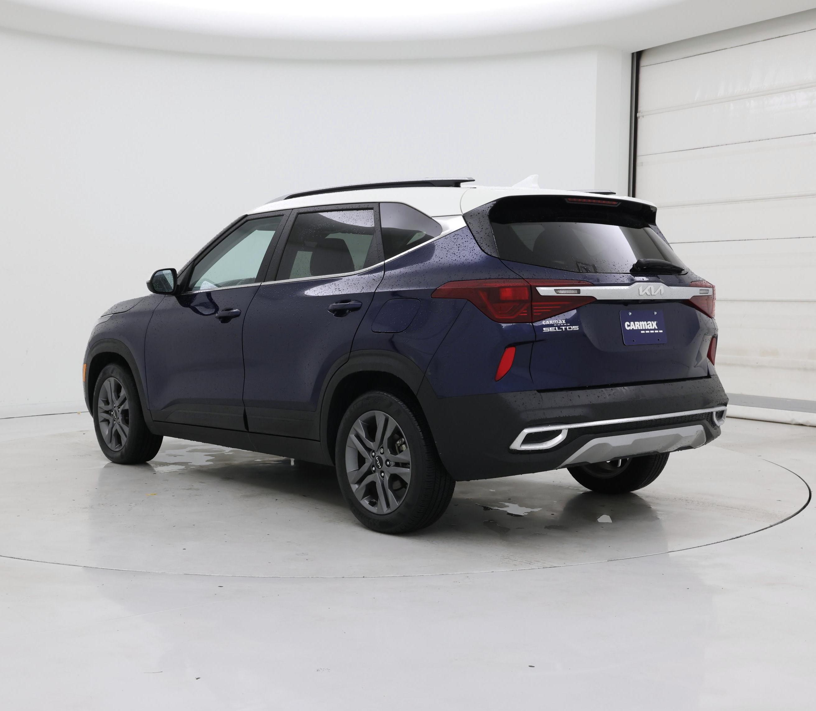 Thumbnail: 2023 Kia Seltos - 2