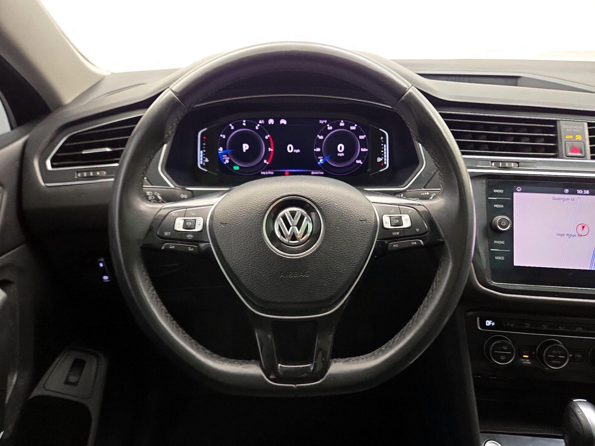 Thumbnail: 2020 Volkswagen Tiguan - 10