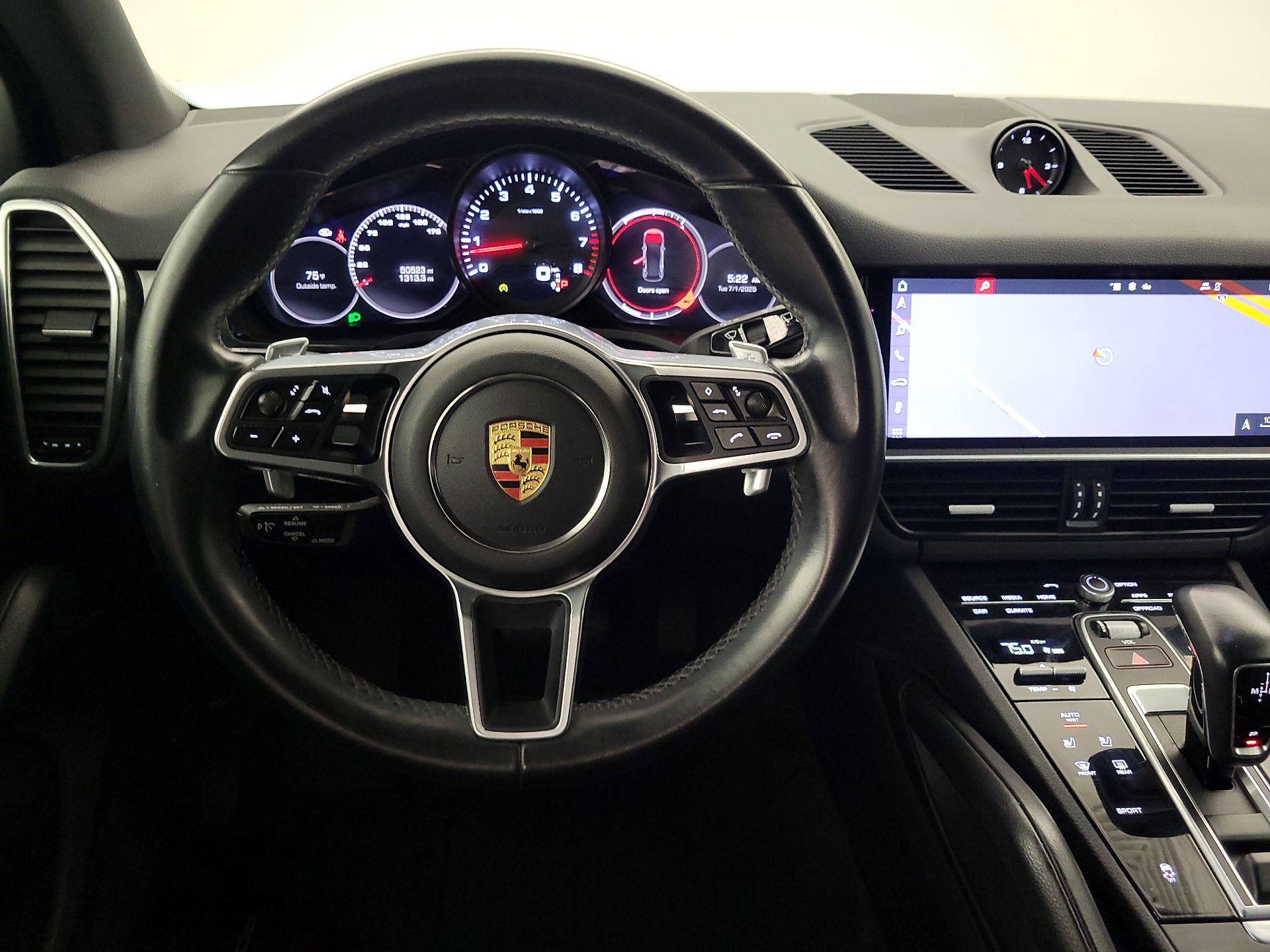 Thumbnail: 2020 Porsche Cayenne - 10