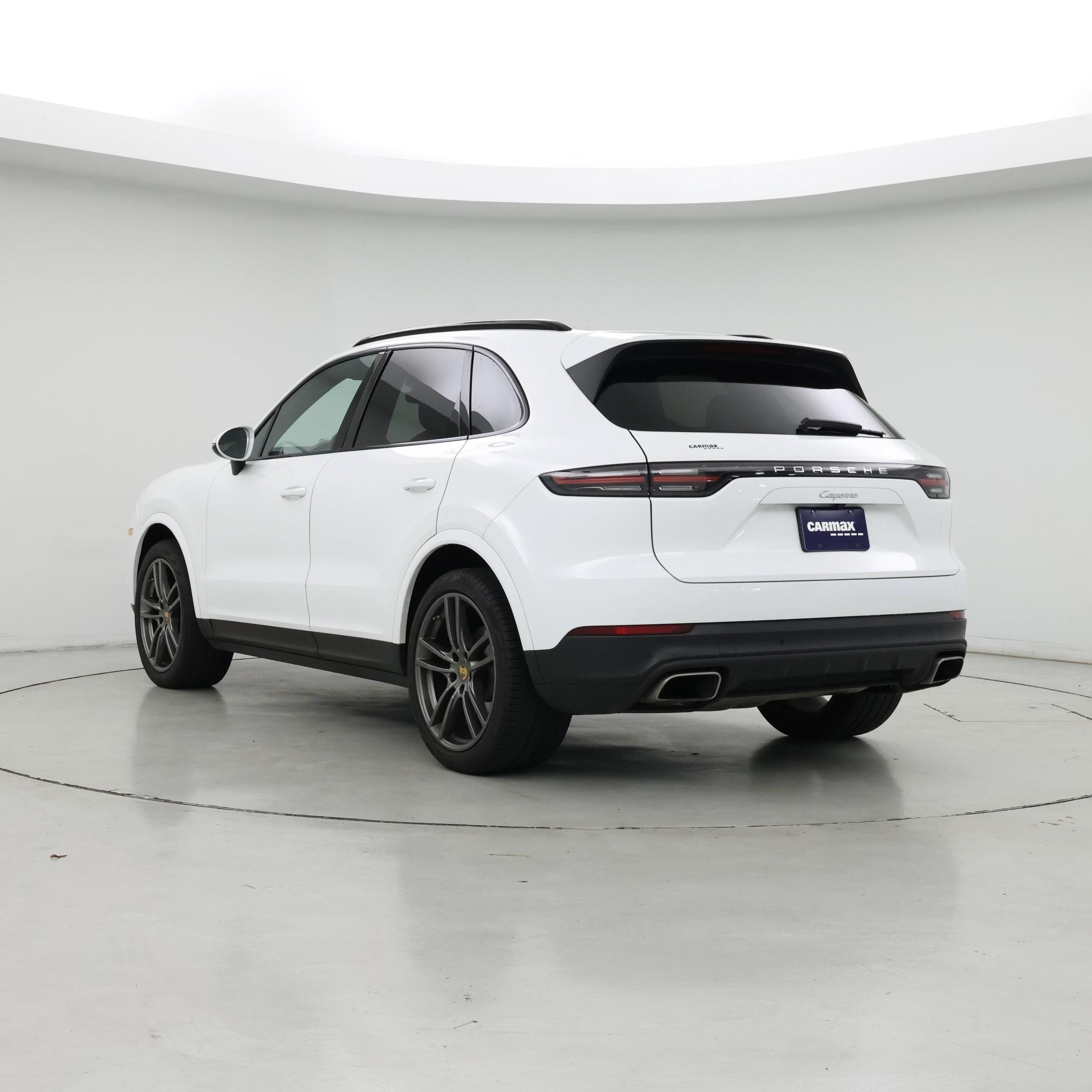 Thumbnail: 2020 Porsche Cayenne - 2