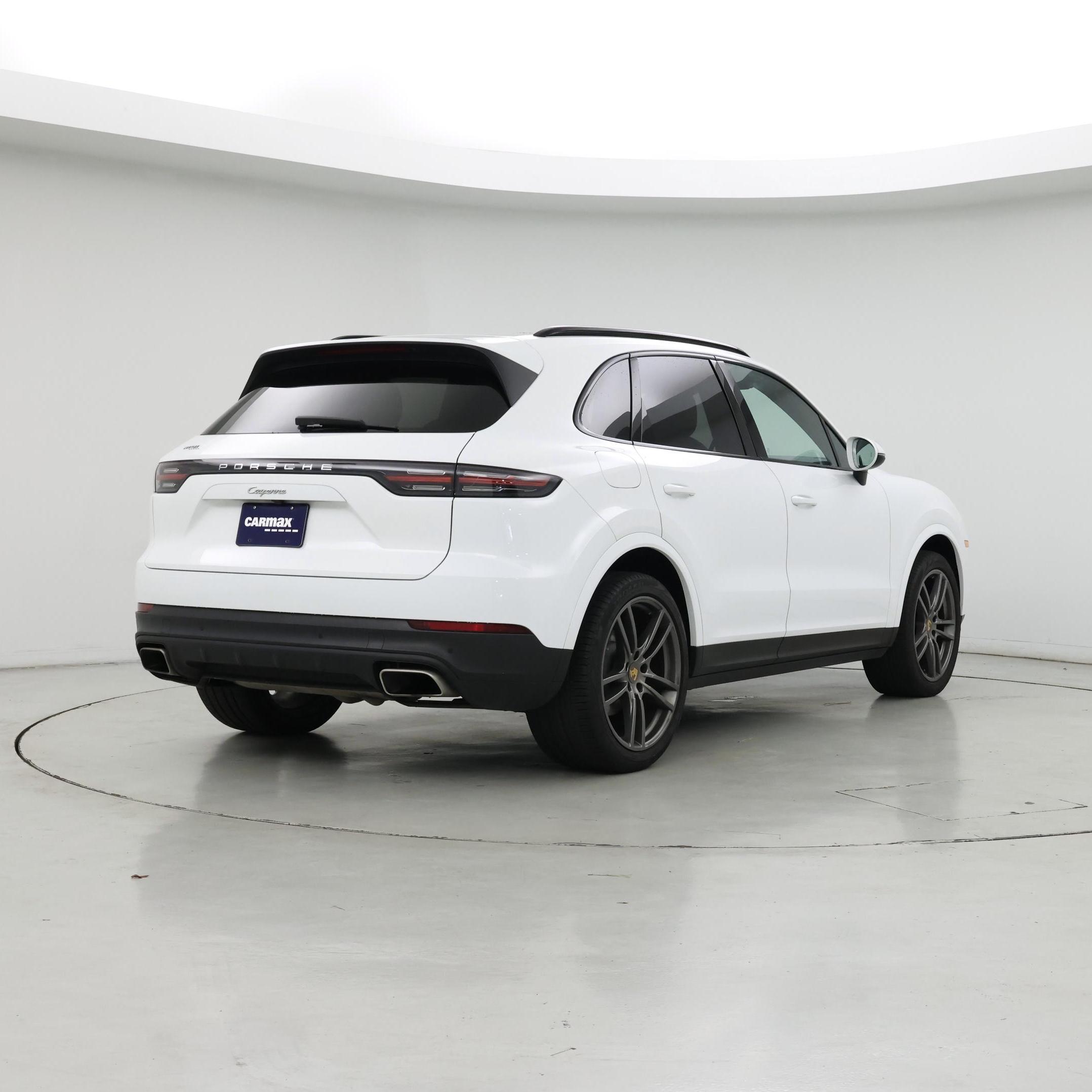Thumbnail: 2020 Porsche Cayenne - 8