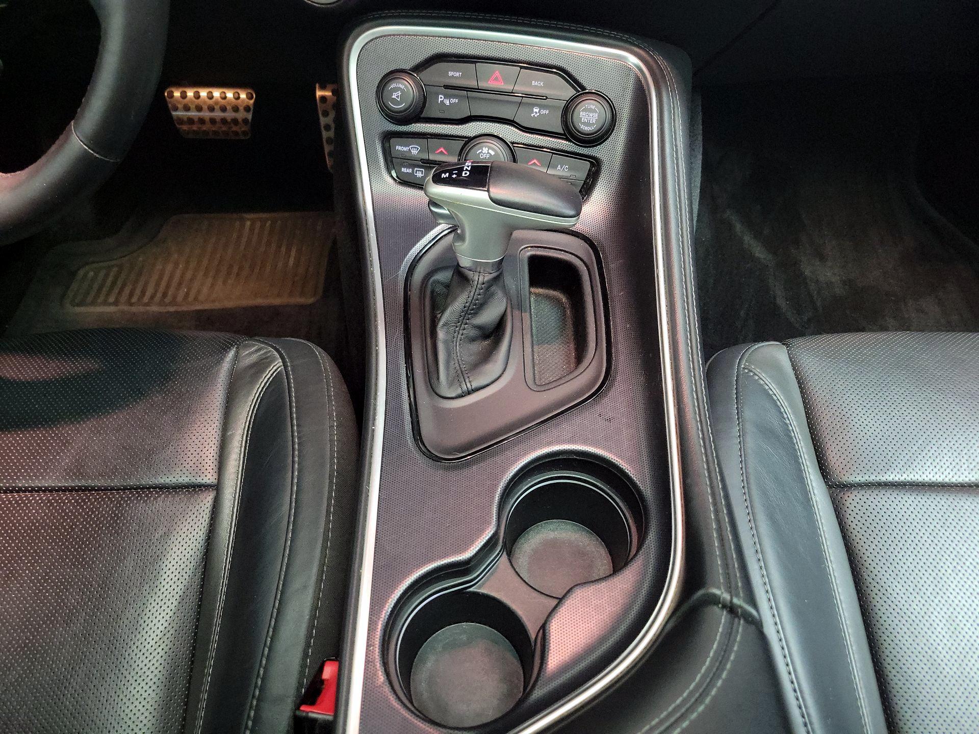 Thumbnail: 2015 Dodge Challenger - 18