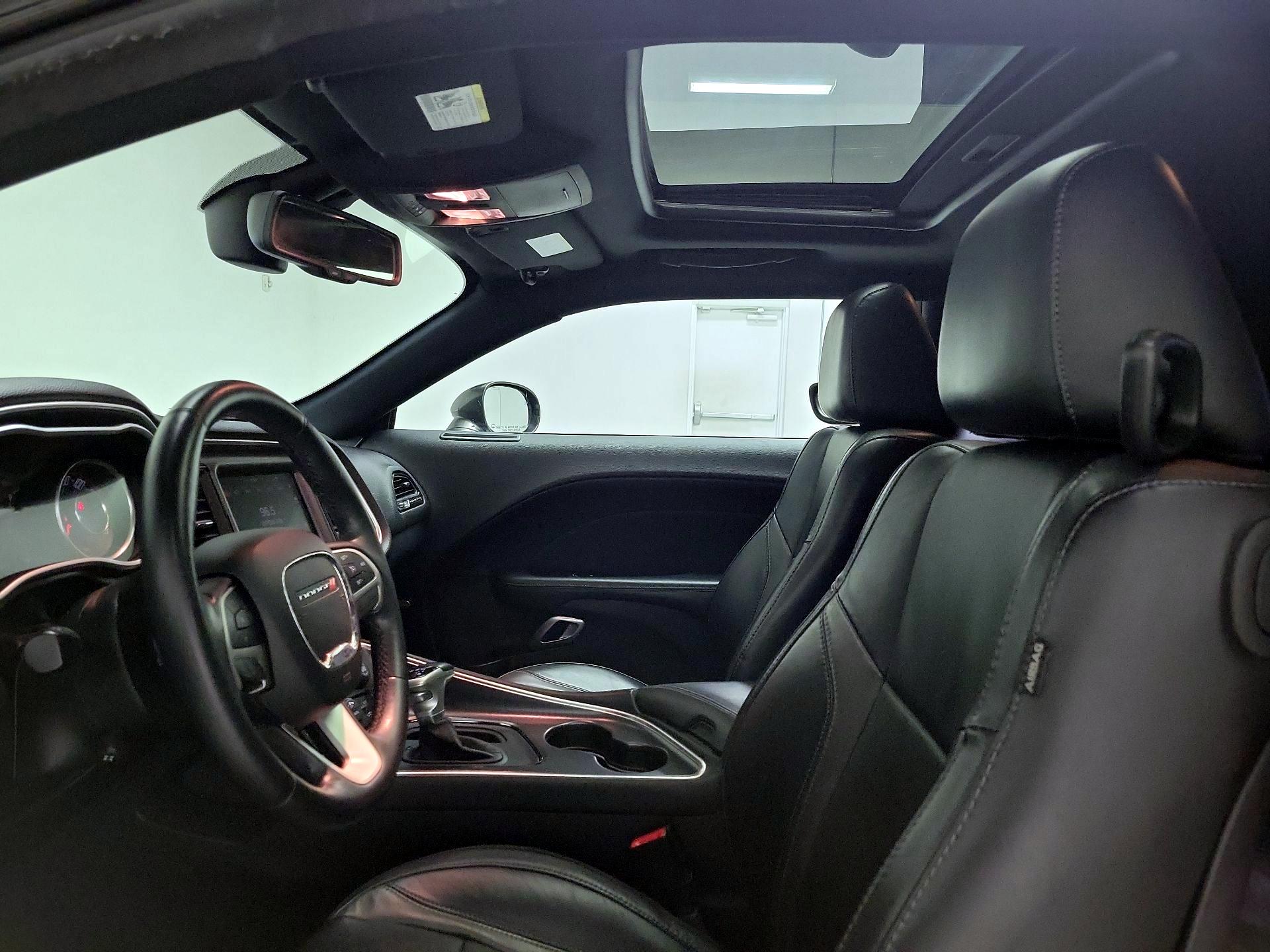 Thumbnail: 2015 Dodge Challenger - 19