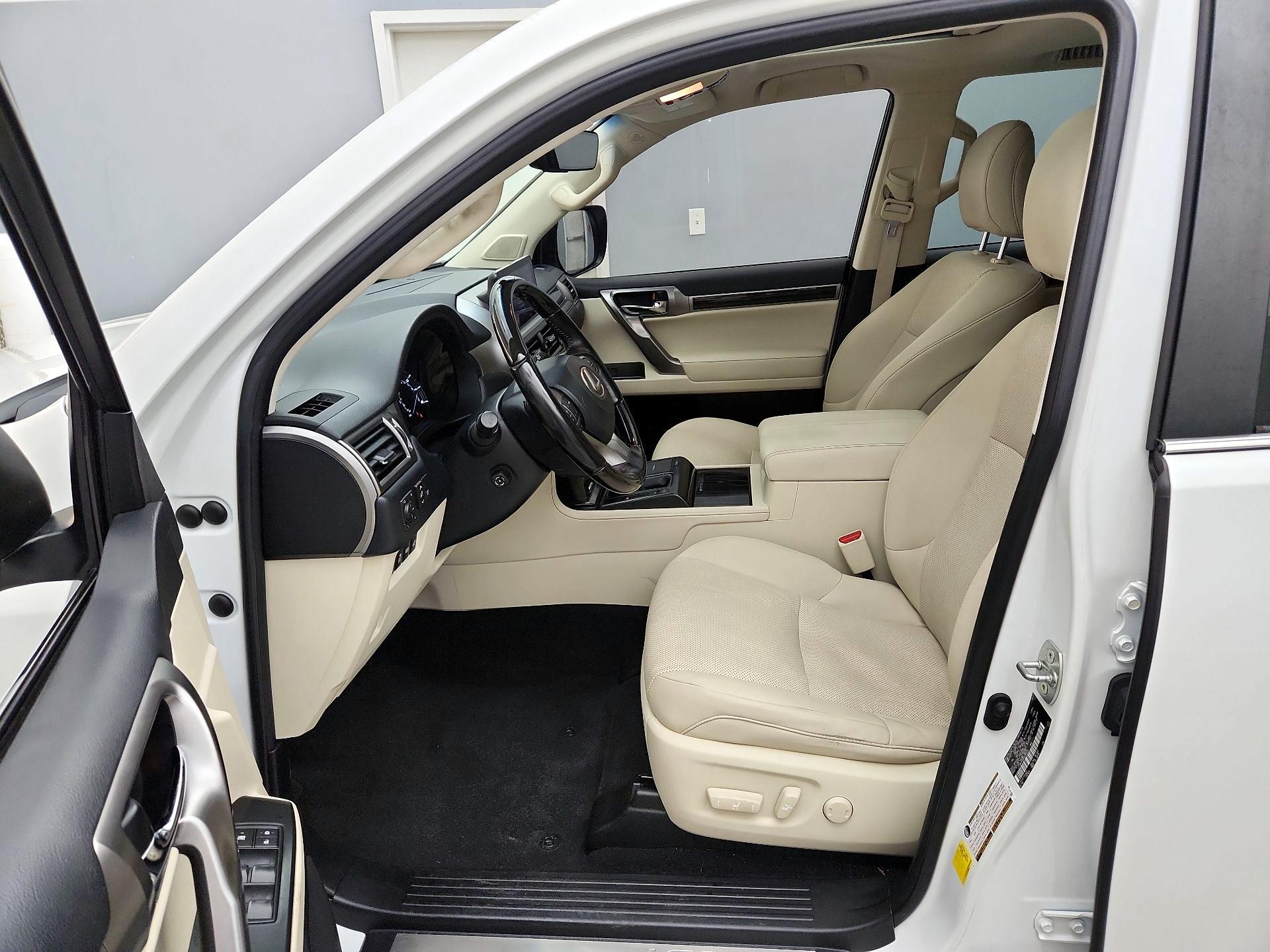 Thumbnail: 2022 Lexus GX - 11