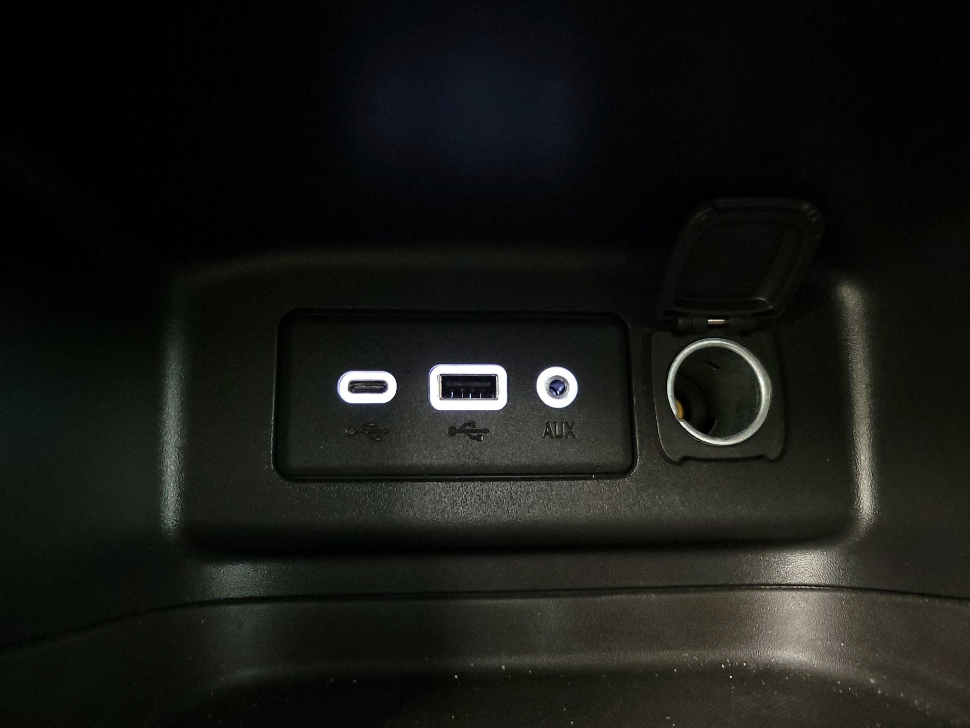Thumbnail: 2019 Chevrolet Equinox - 18