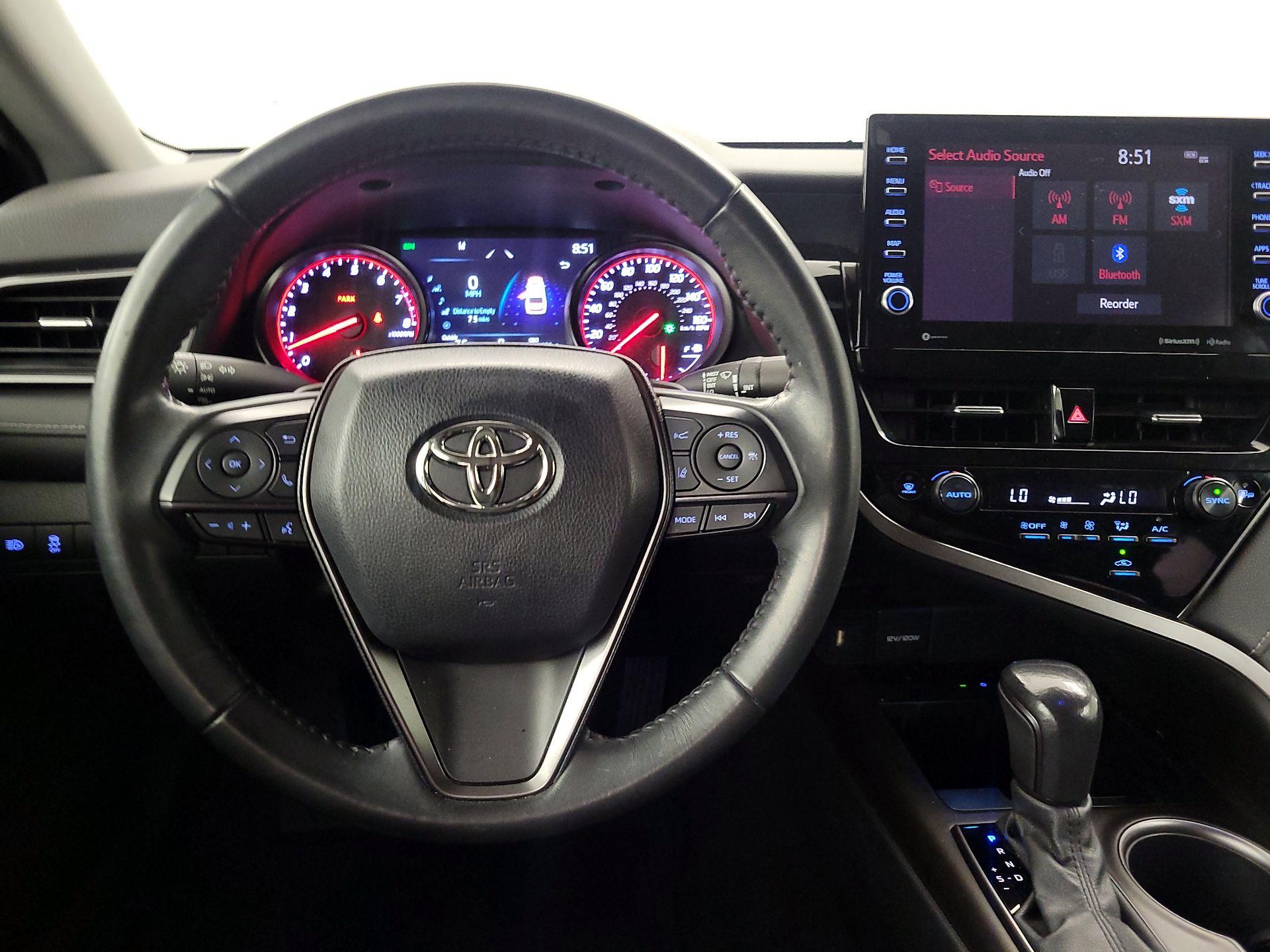 Thumbnail: 2022 Toyota Camry - 10