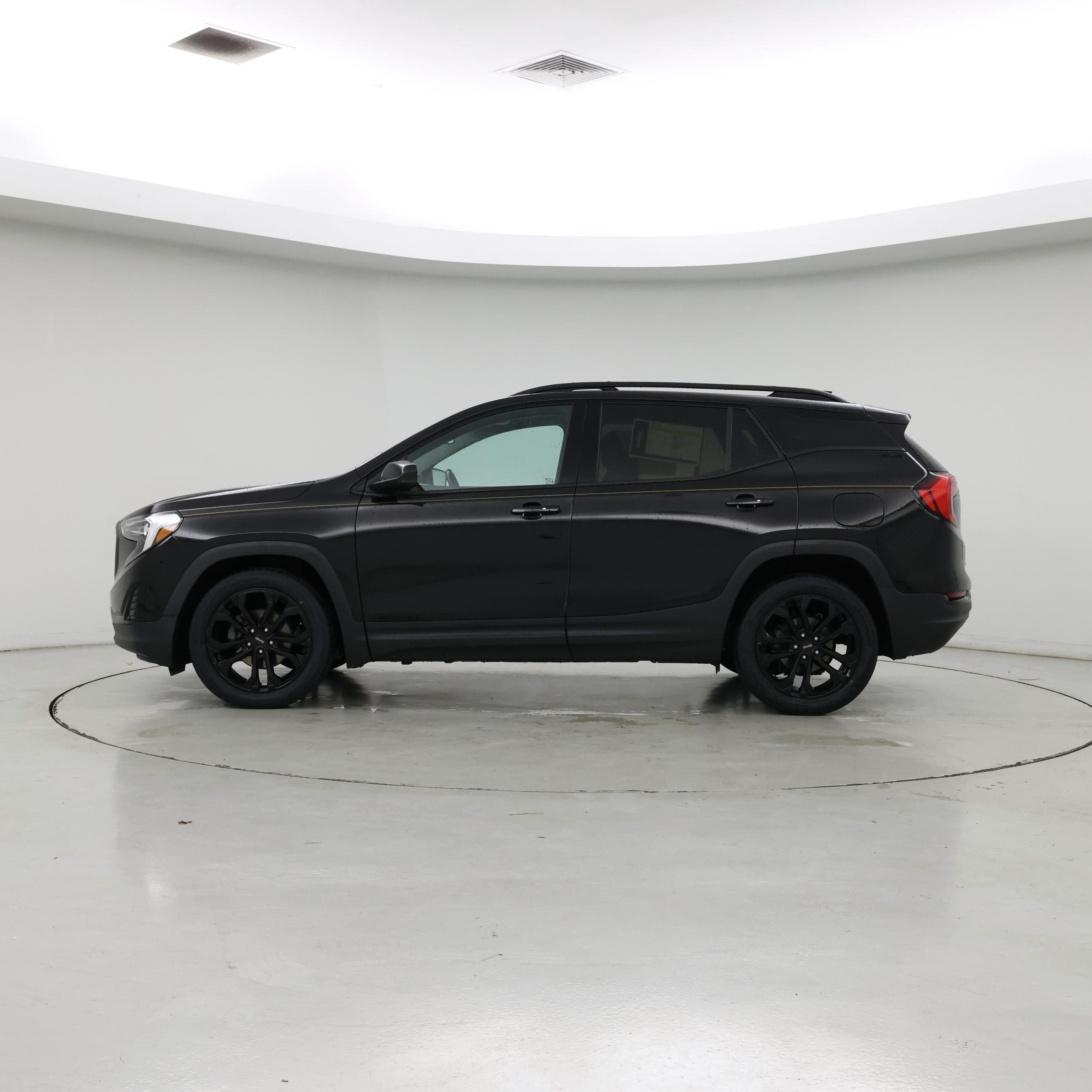 Thumbnail: 2020 GMC Terrain - 3