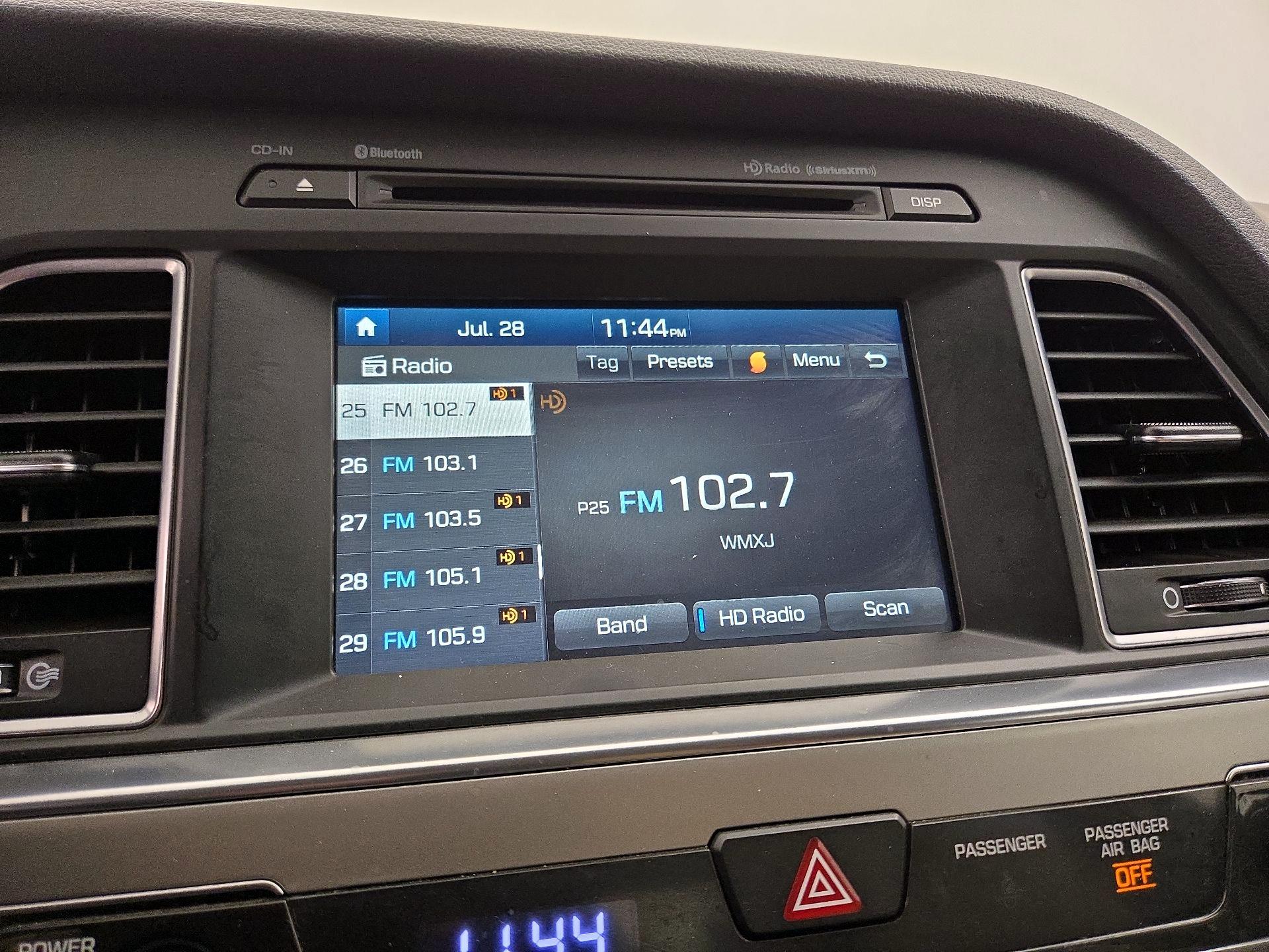 Thumbnail: 2016 Hyundai Sonata - 15